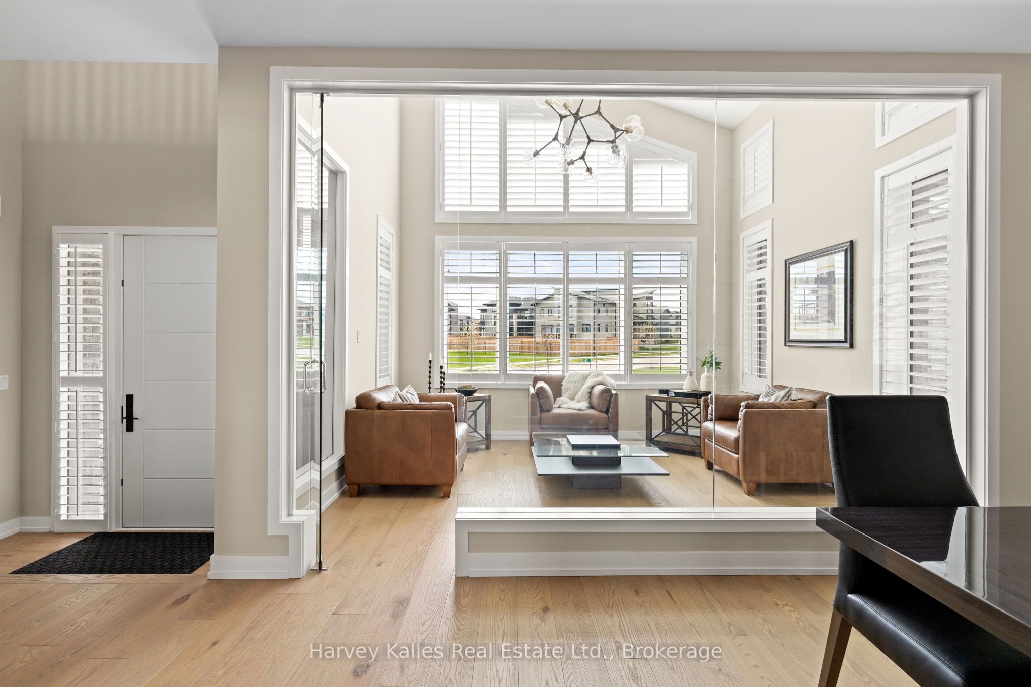 163 Springside Crescent, Blue Mountains, ON L9Y 5L3 photo 3