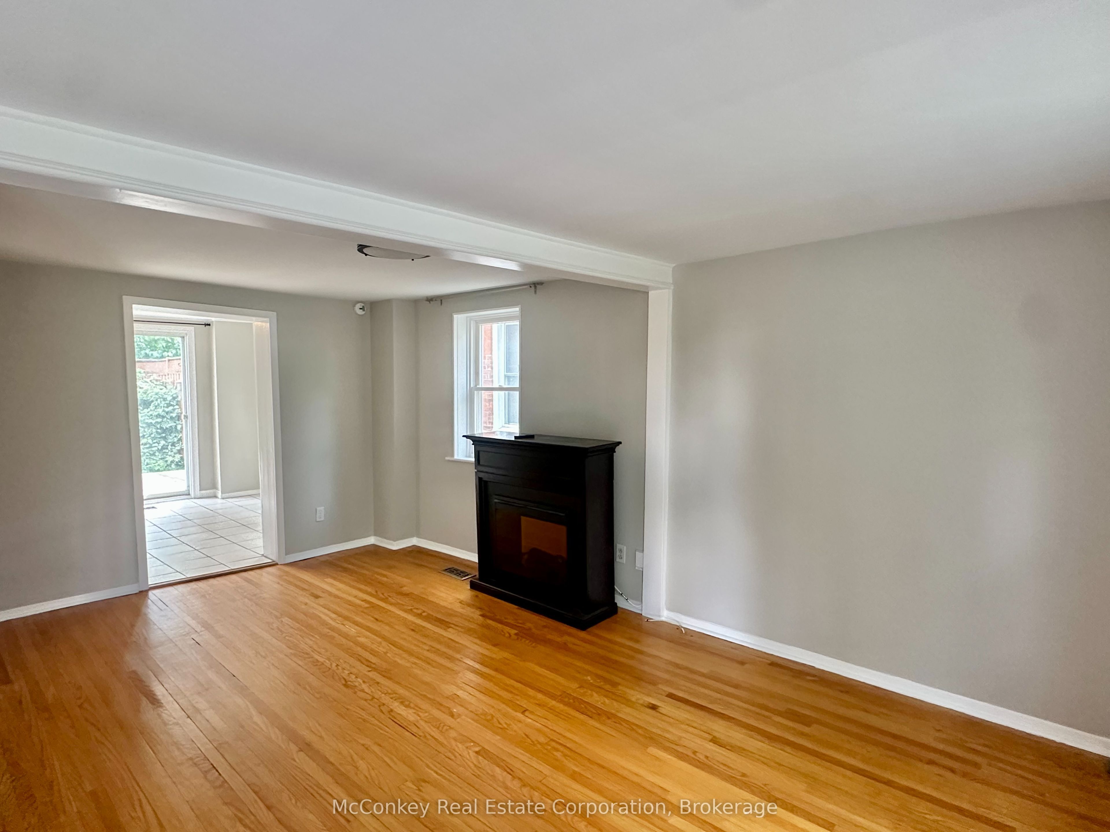 175 DOURO Street, Peterborough, ON K9H 1H7 photo 3