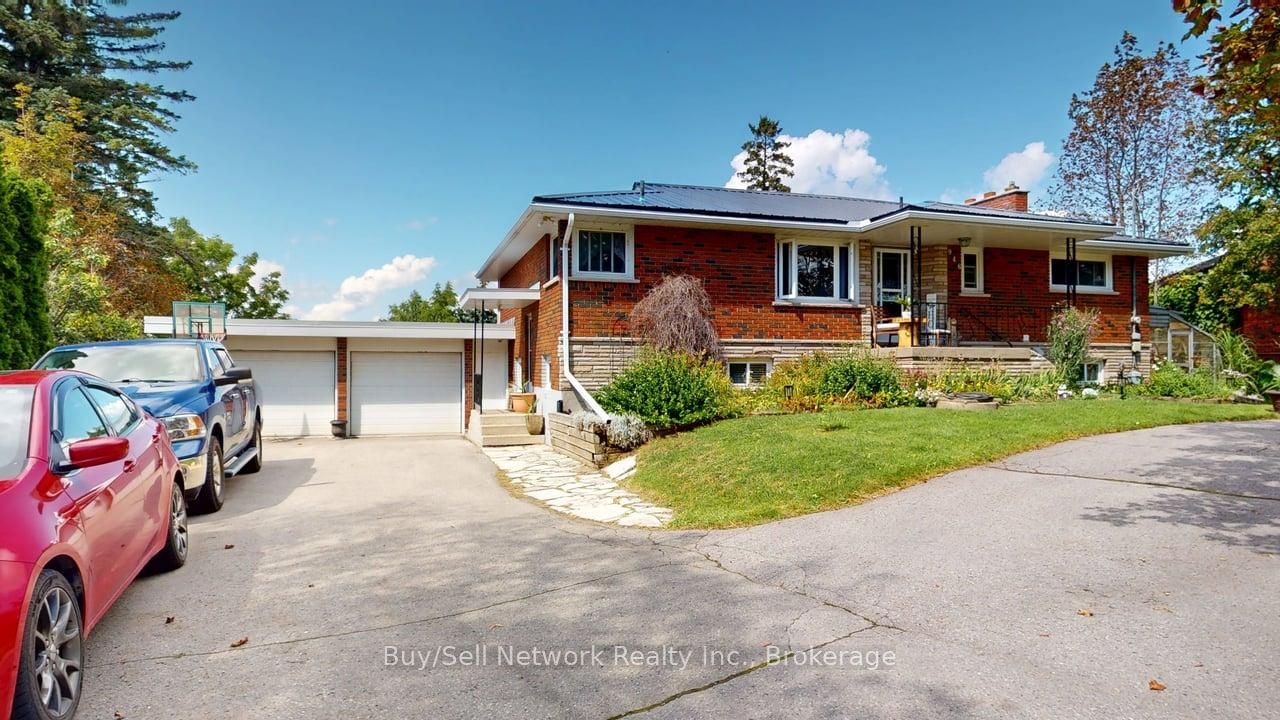 946 8th Line, Selwyn, ON K0L 1H0