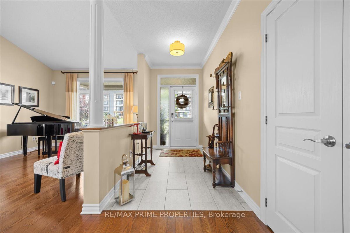 341 Bobolink Ridge, Kanata, ON K2V 0B9 photo 3