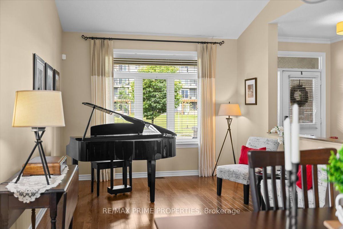 341 Bobolink Ridge, Kanata, ON K2V 0B9 photo 5