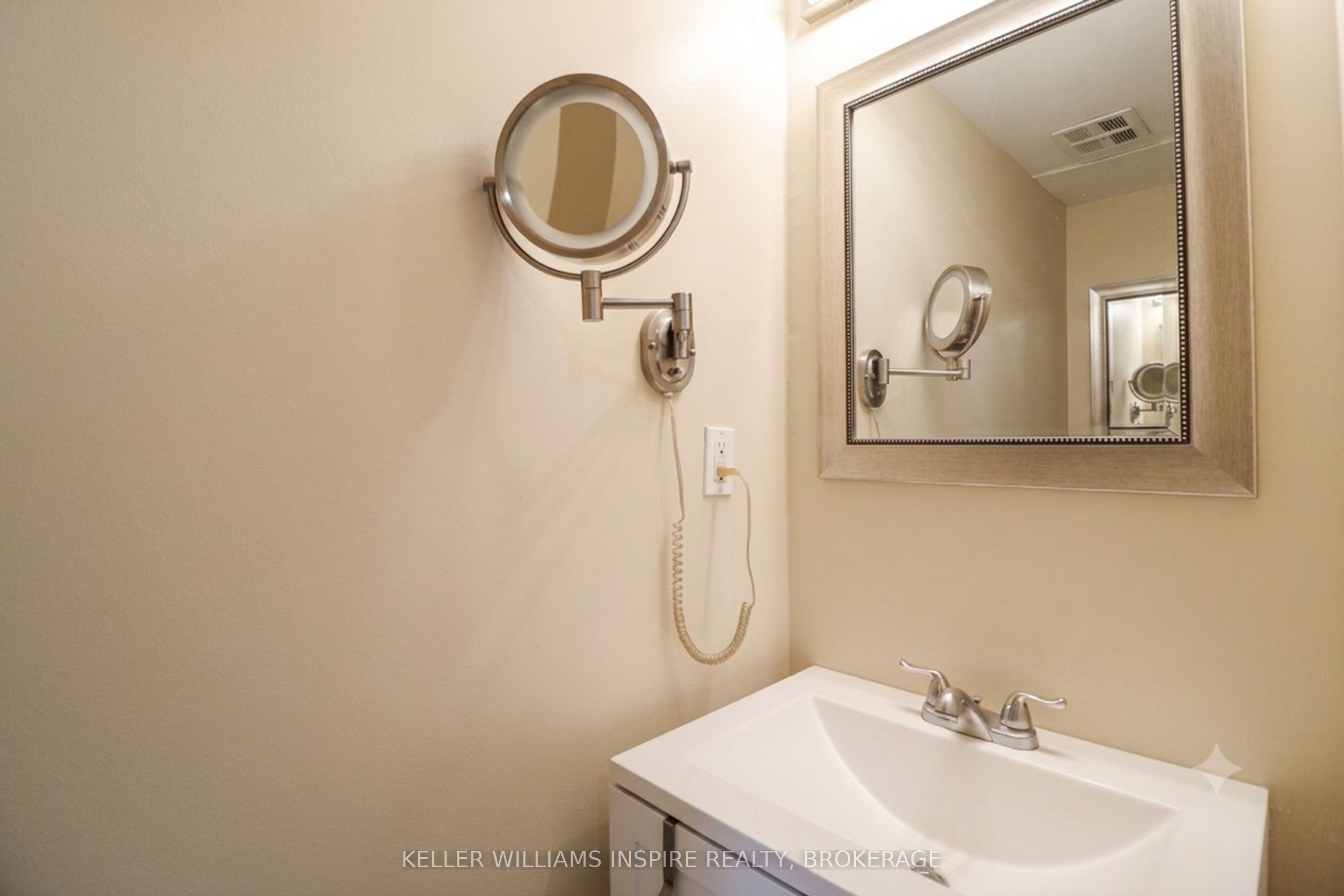 126 Notch Hill Road 1, Kingston, ON K7M 2X1 photo 4