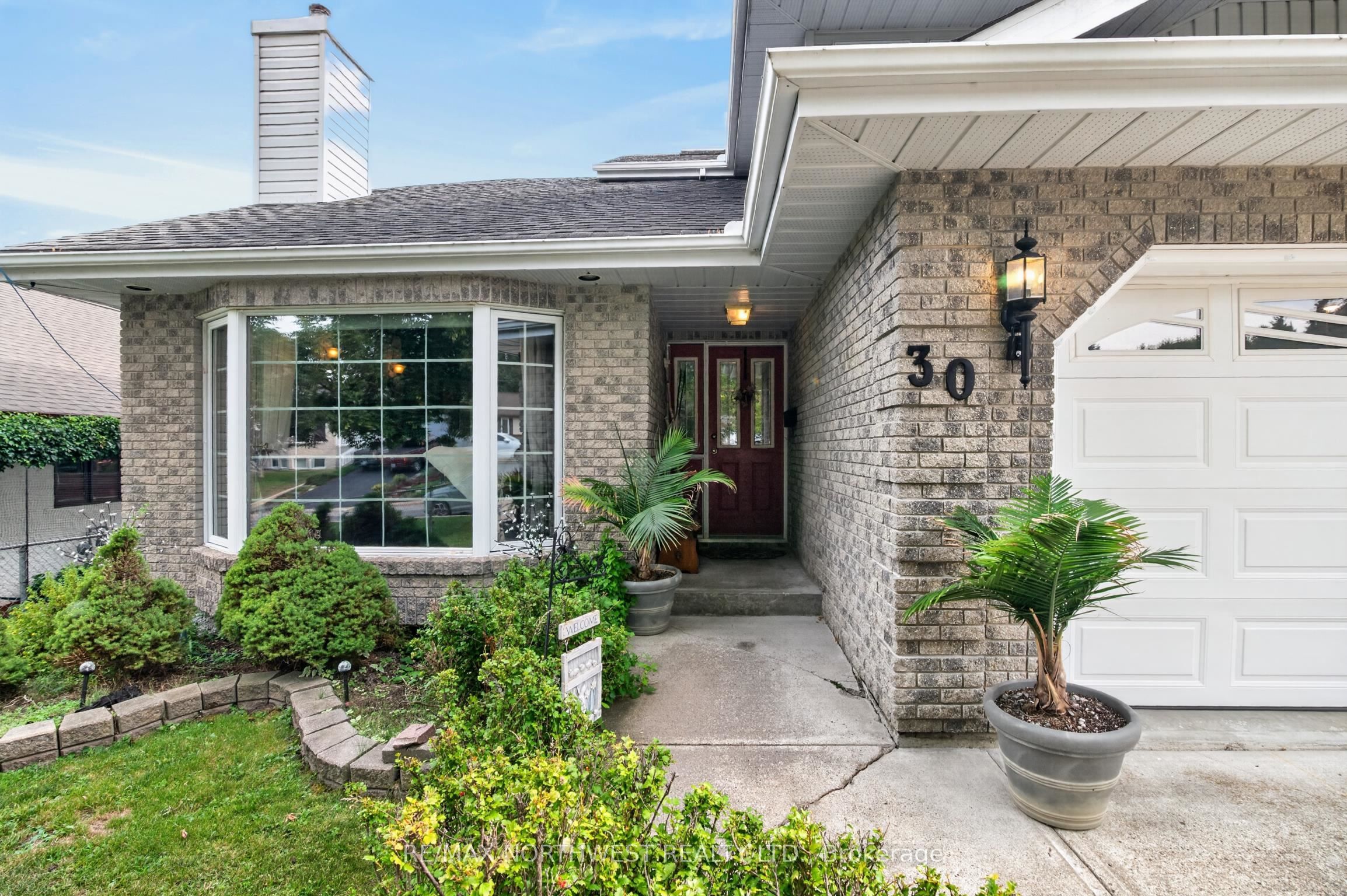 30 Sandstone Place, Kenora, ON P9N 4E3 photo 3