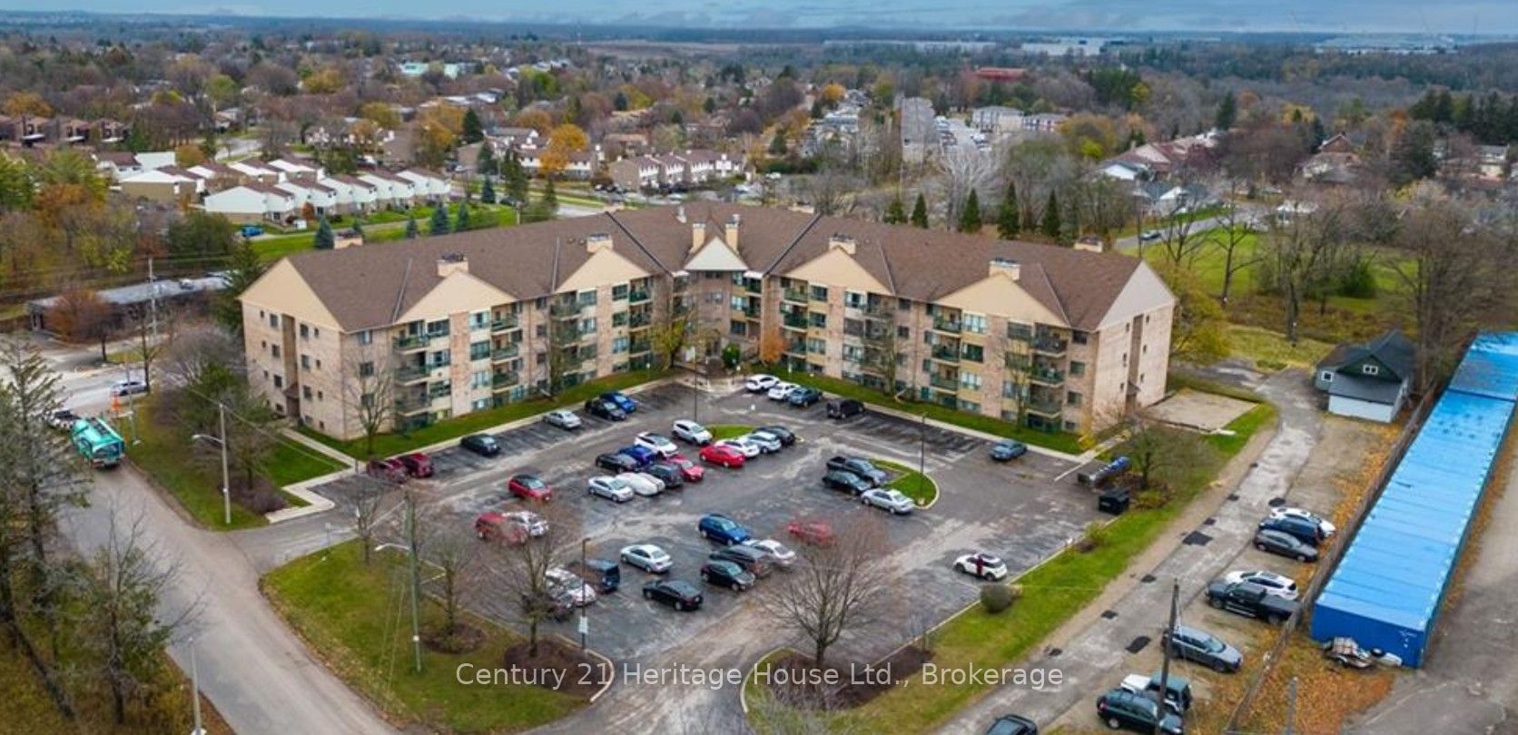 15 Hofstetter Avenue 318, Kitchener, ON N2A 3Z7 photo 2