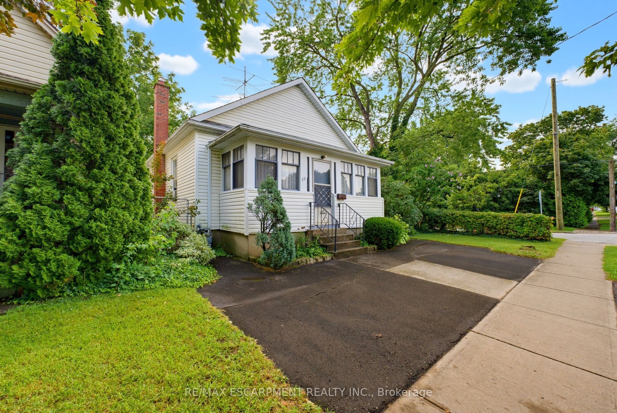 22 Mildred Avenue, St. Catharines, ON L2R 6J1 photo 3
