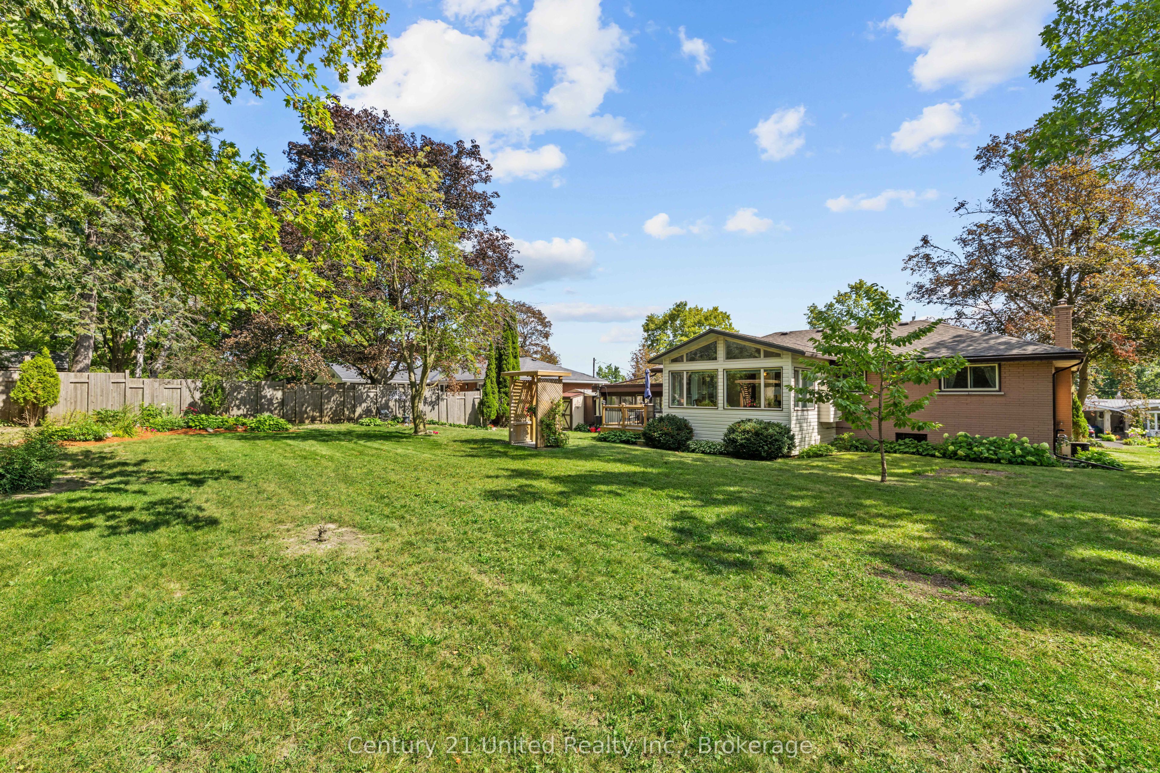 122 Earlwood Drive, Peterborough, ON K9J 6B6 photo 5