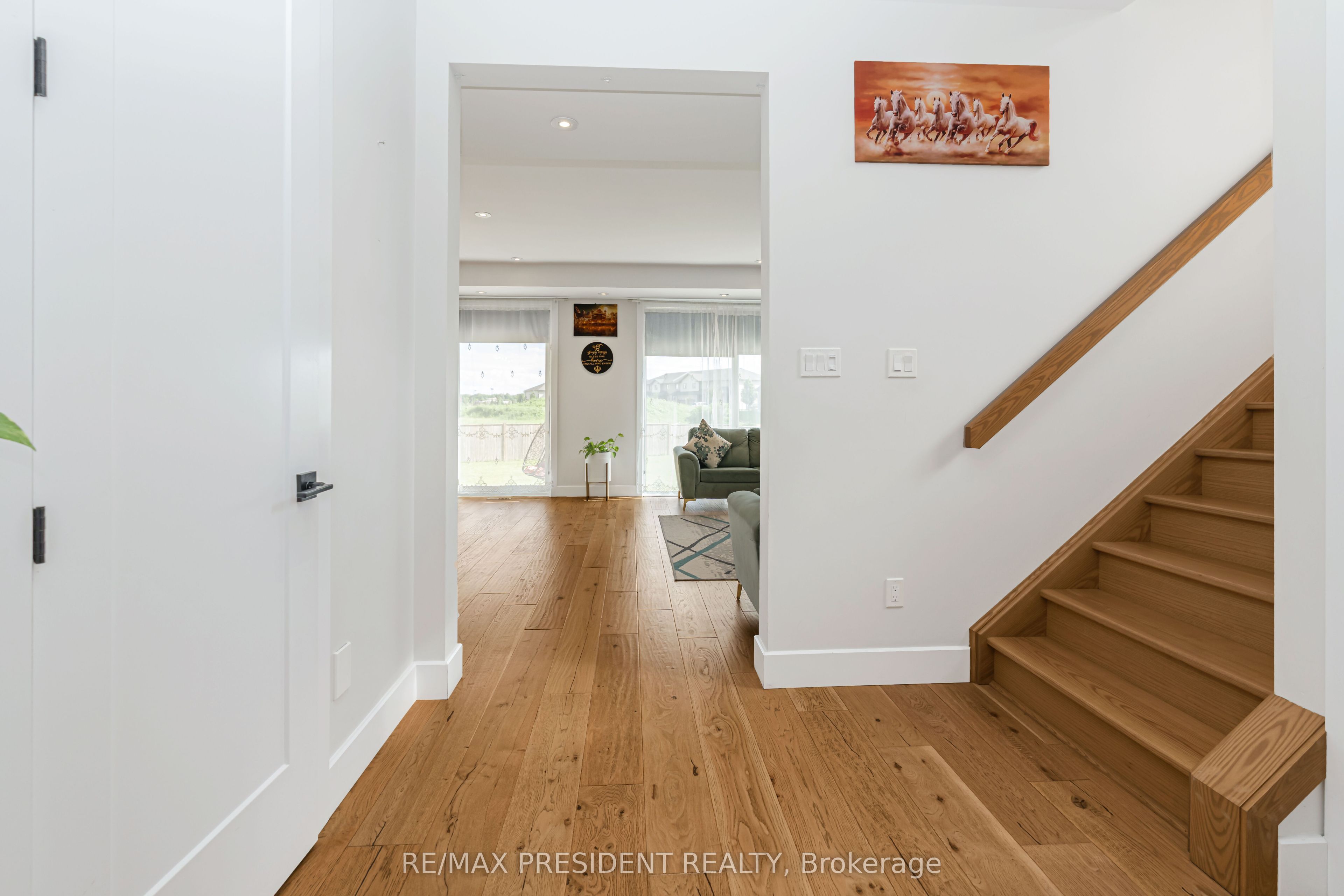 2217 Wateroak Drive, London North, ON N6G 5B4 photo 5