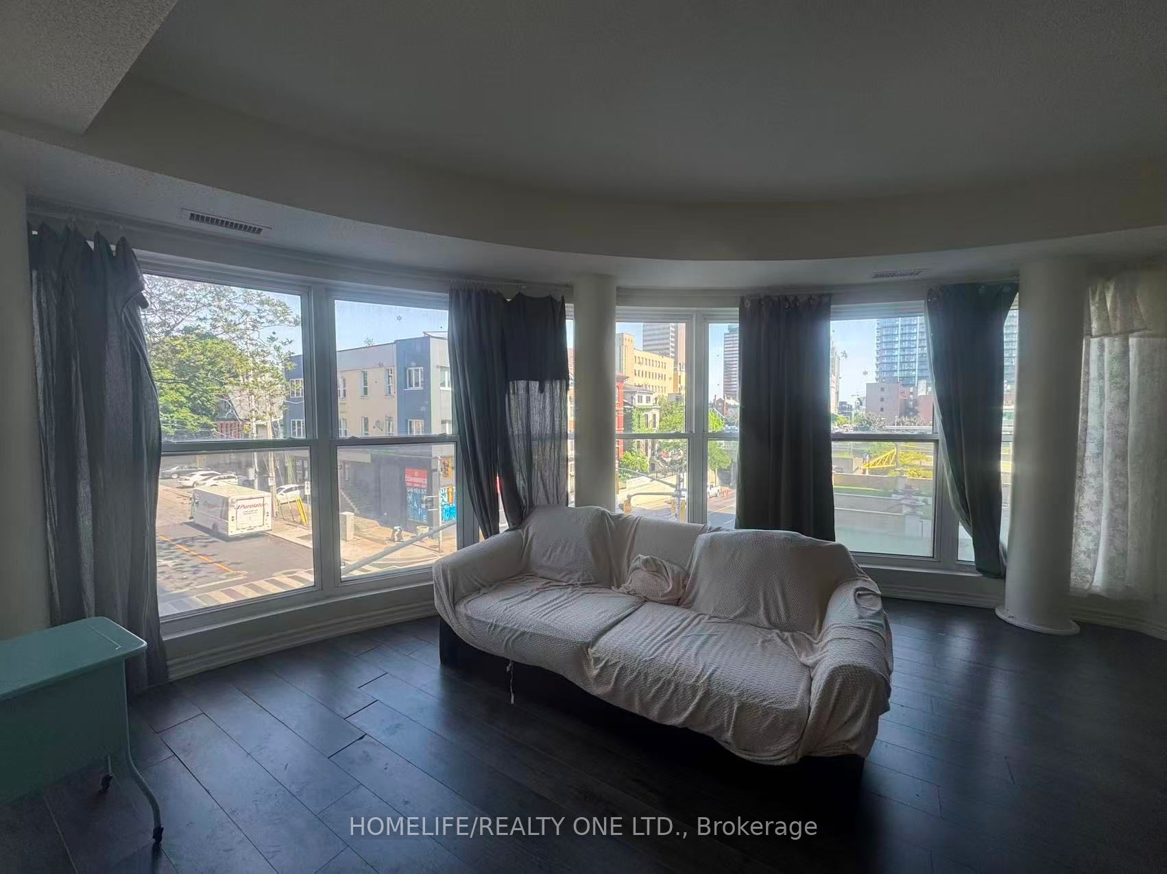 135 James Street S 314, Hamilton, ON L8P 2Z6 photo 5