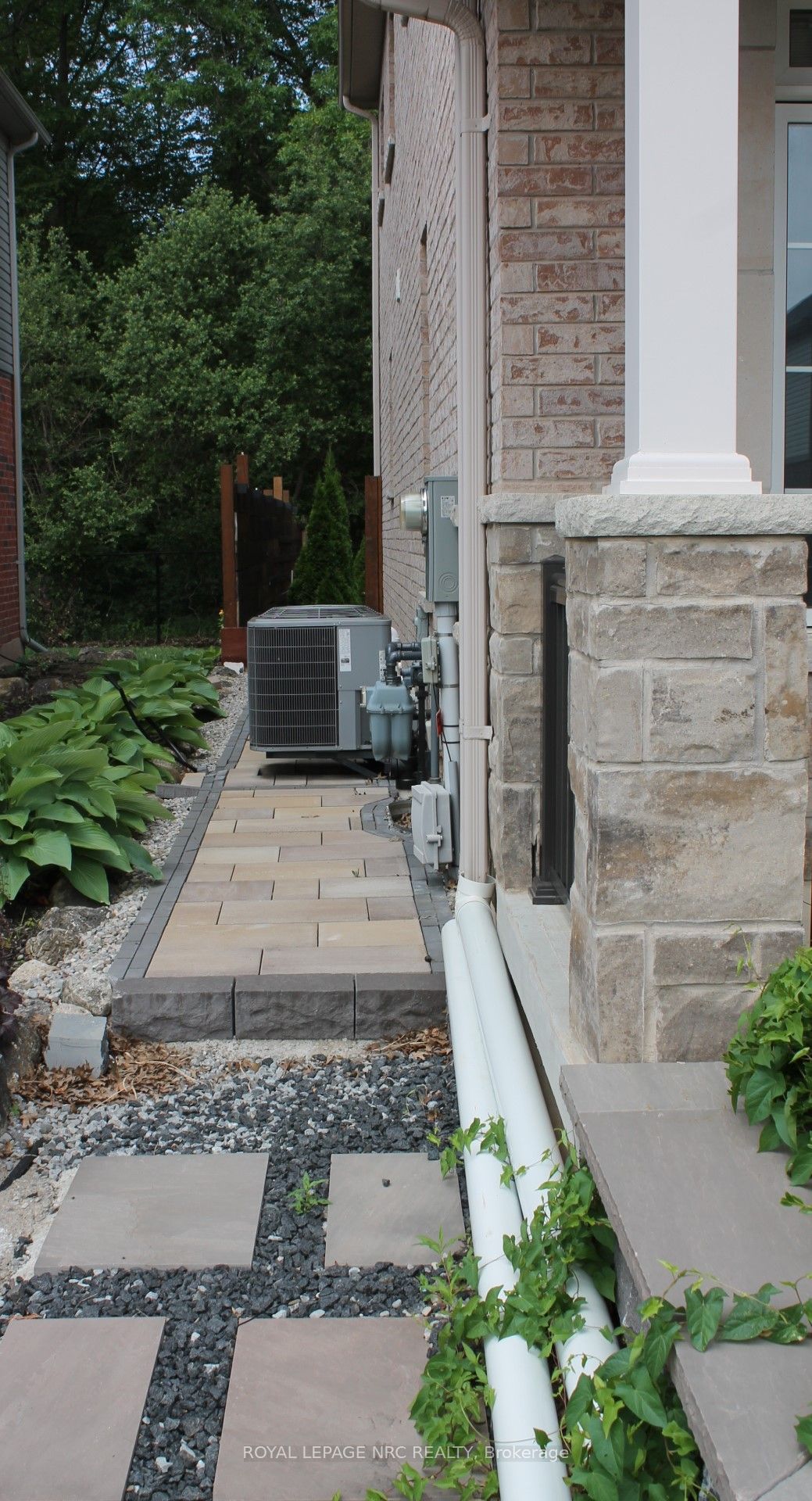 9397 Tallgrass Avenue, Niagara Falls, ON L2G 0Y2 photo 3