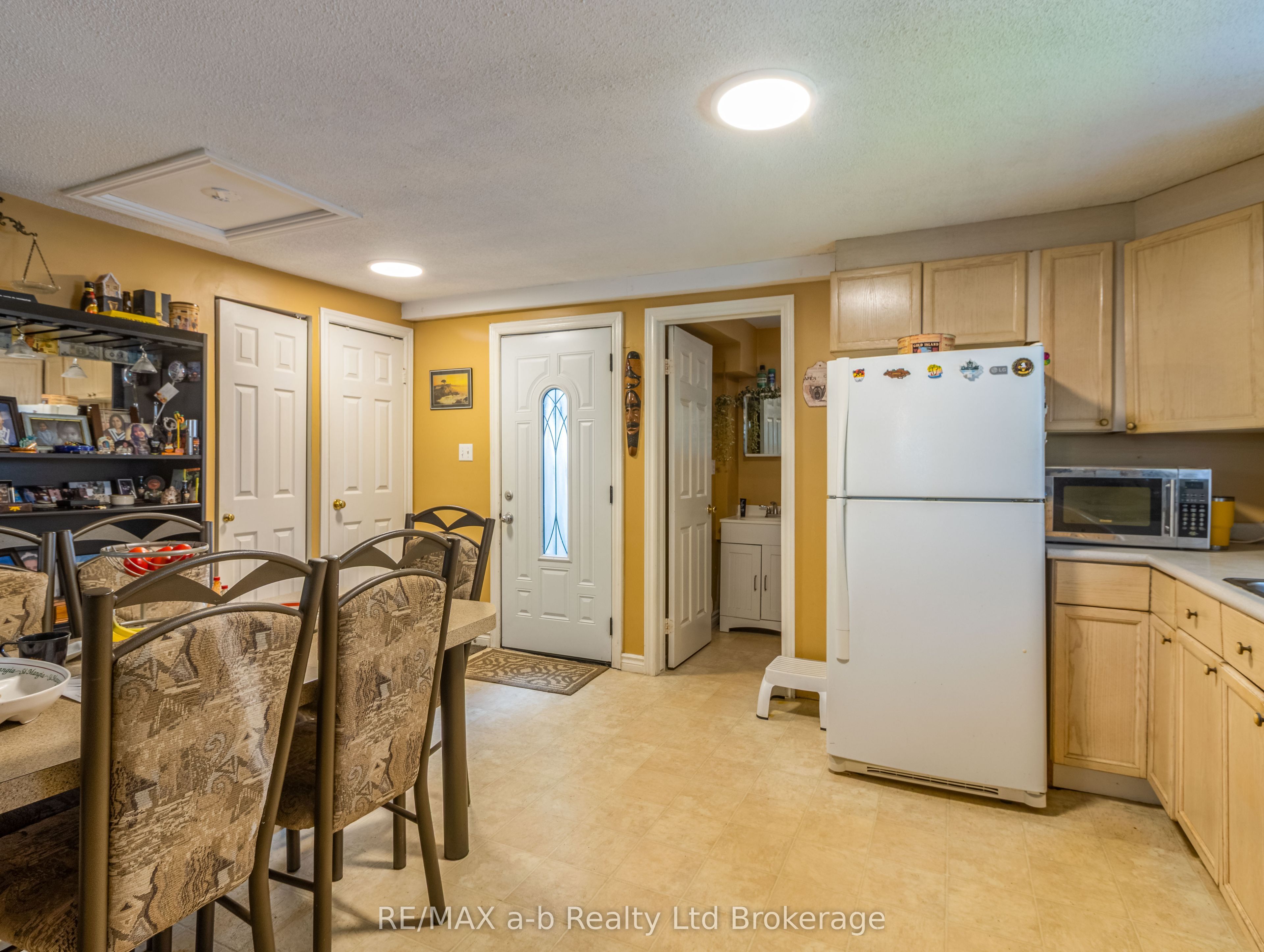 596101 Highway 59 18 Tropicana Crescent, East Zorra-Tavistock, ON N4S 7W1 photo 5