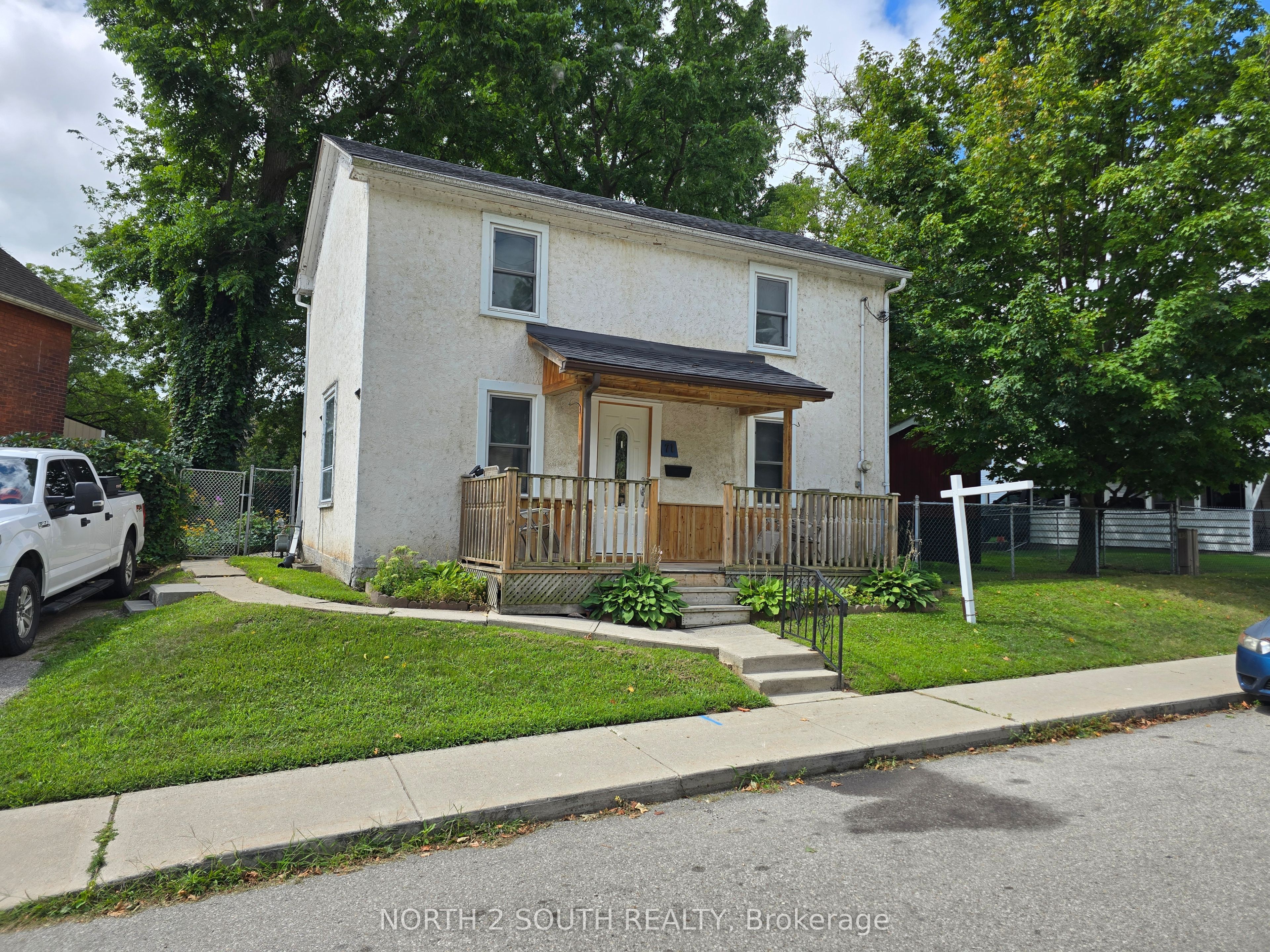 71 Grand River Street S, Brant, ON N3L 2B5