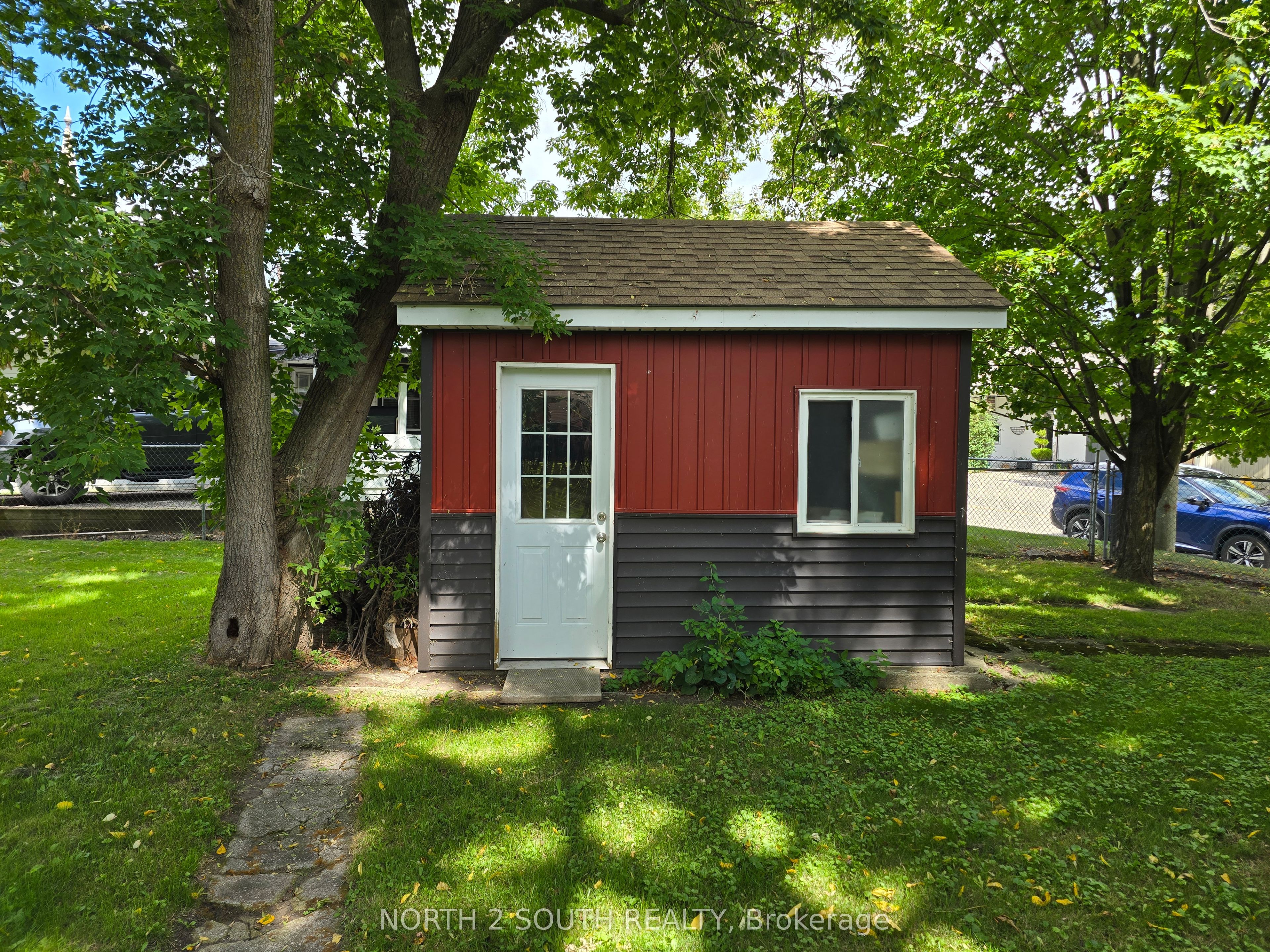 71 Grand River Street S, Brant, ON N3L 2B5 photo 4