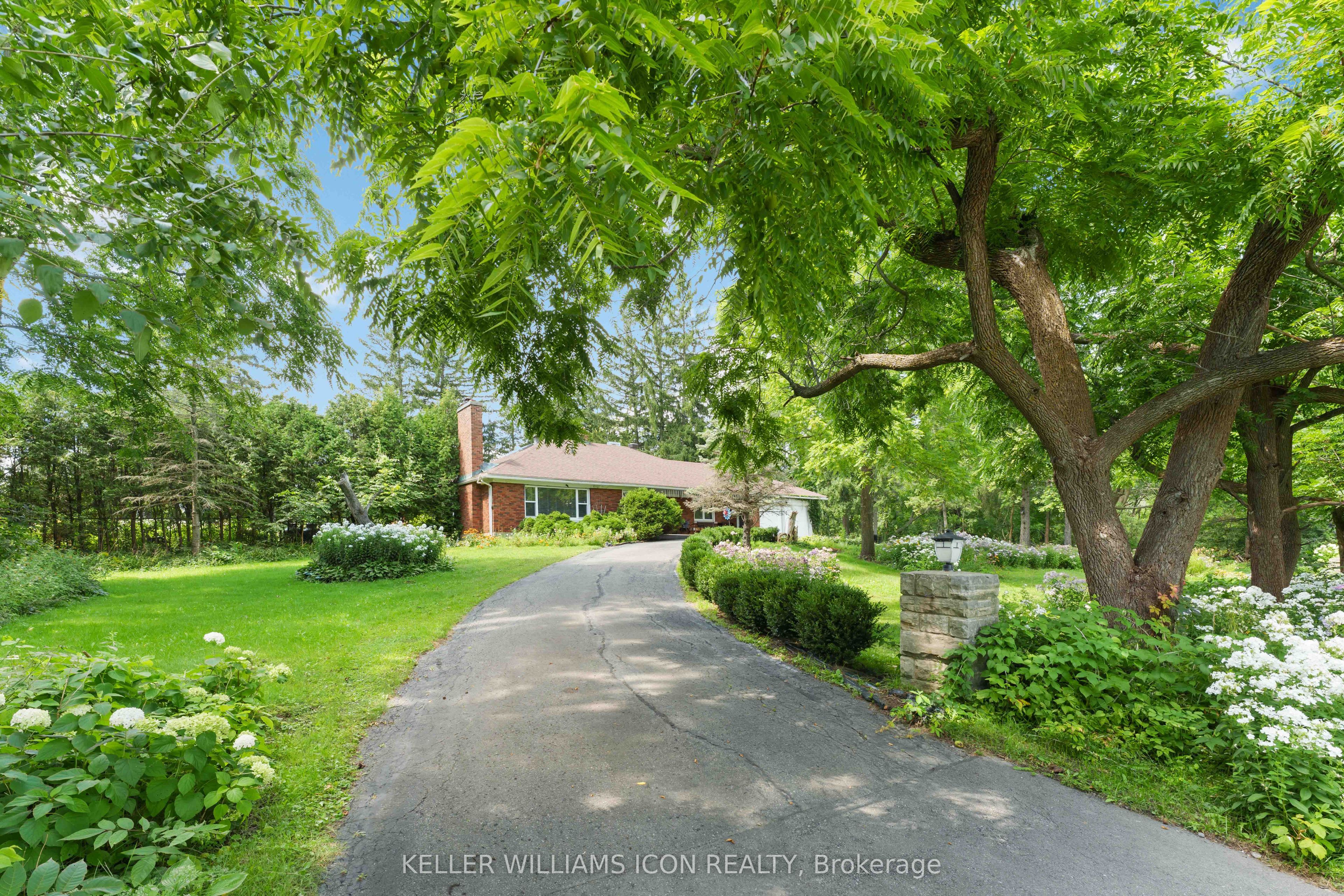 2770 Prince Of Wales Drive, Country Place - Pineglen - Crestview and Area, ON K2C 3H1 photo 4