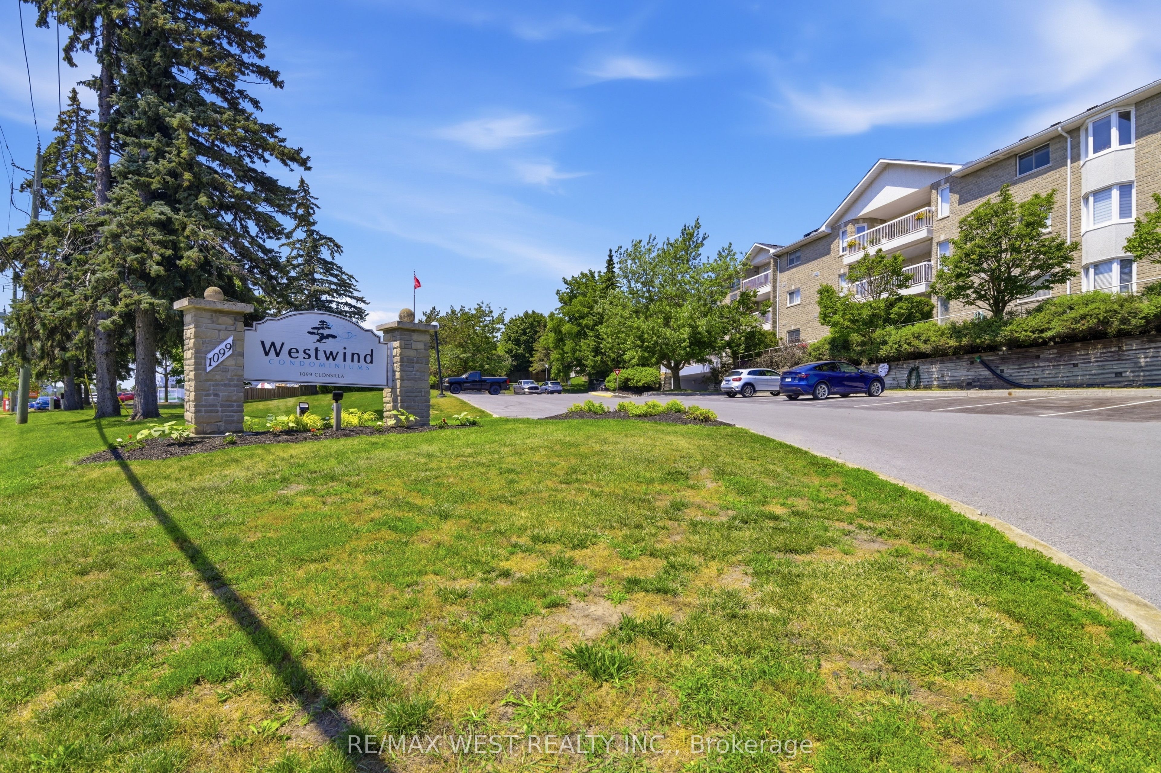 1099 Clonsilla Avenue 205C, Peterborough, ON K9J 8L8 photo 2