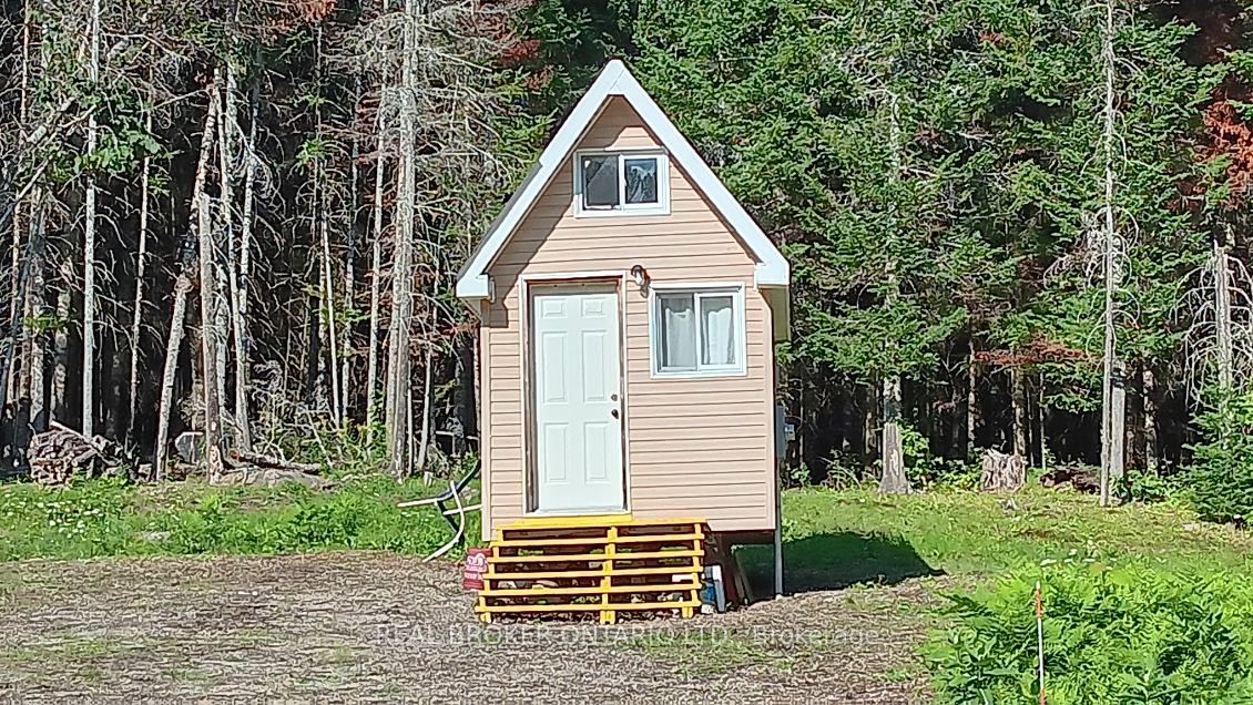 1555 Minnicock Lake Road, Dysart et al, ON K0M 1S0 photo 3