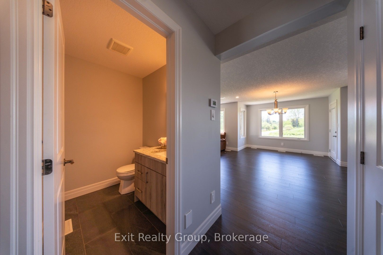 49 Lanark Drive, Belleville, ON K8N 0G8 photo 5