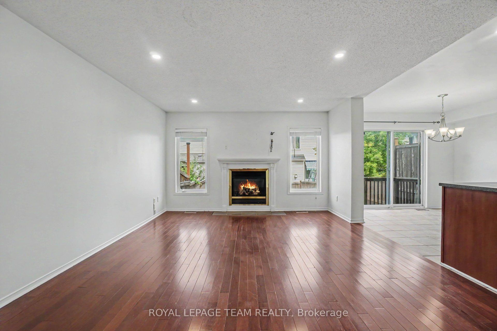 13 Stoneleigh Street, Barrhaven, ON K2G 7A2 photo 5