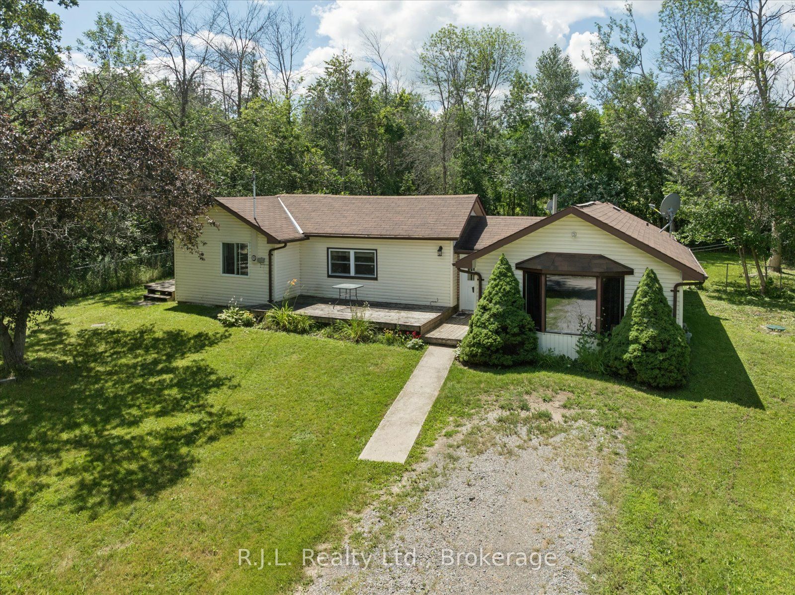 476 Causeway View Road S, Selwyn, ON K0L 1T0