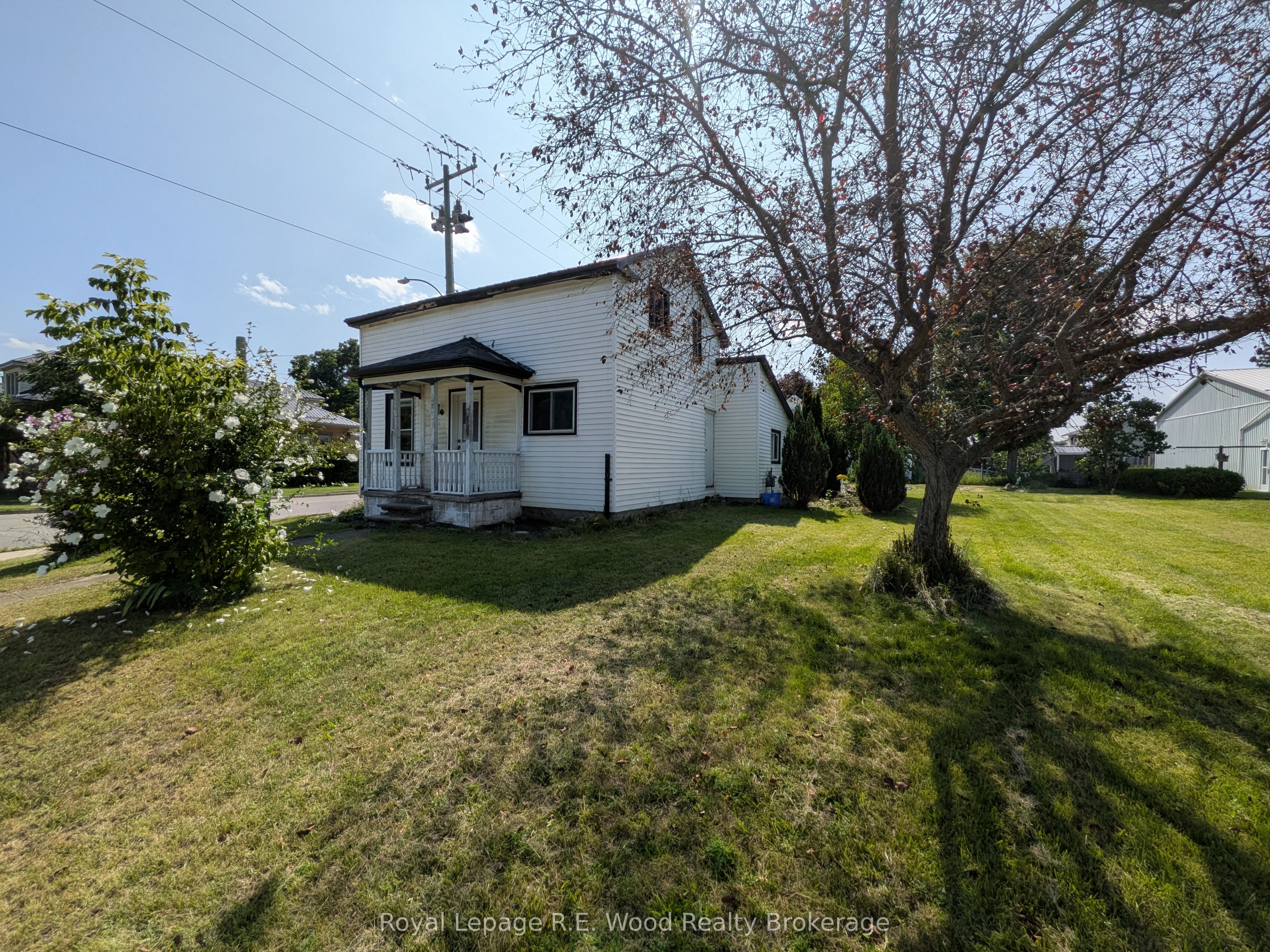 201 Tillson Avenue, Tillsonburg, ON N4G 3B3