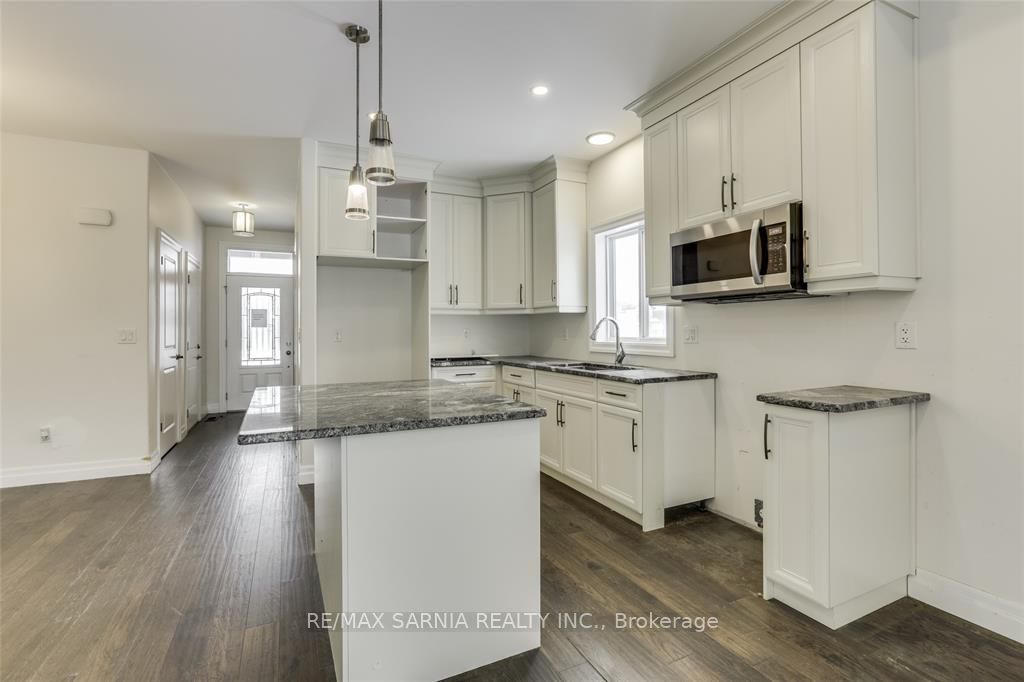 41 Sleepy Meadow Drive W, Chatham-Kent, ON N0P 1A0 photo 3
