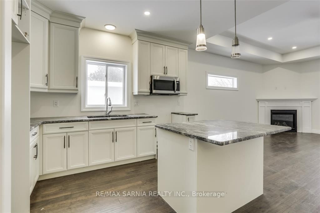 41 Sleepy Meadow Drive W, Chatham-Kent, ON N0P 1A0 photo 4