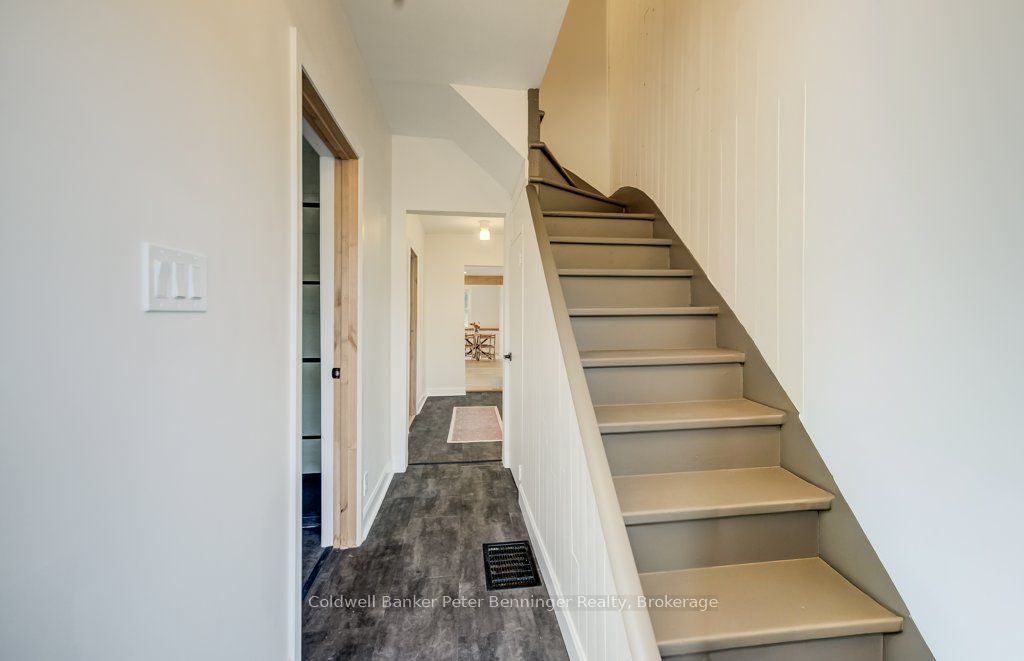 20 Elm Street, Brockton, ON N0G 2V0 photo 5