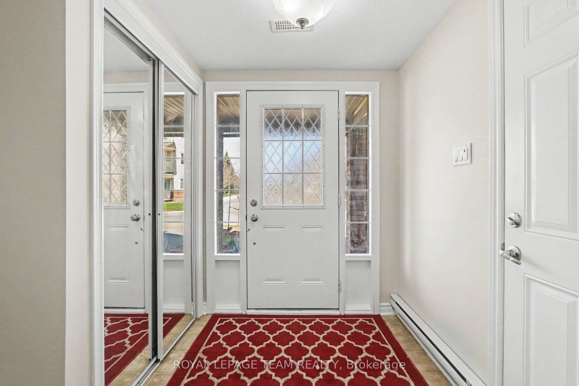 2100 Madrid Avenue, Barrhaven, ON K2J 0K4 photo 4