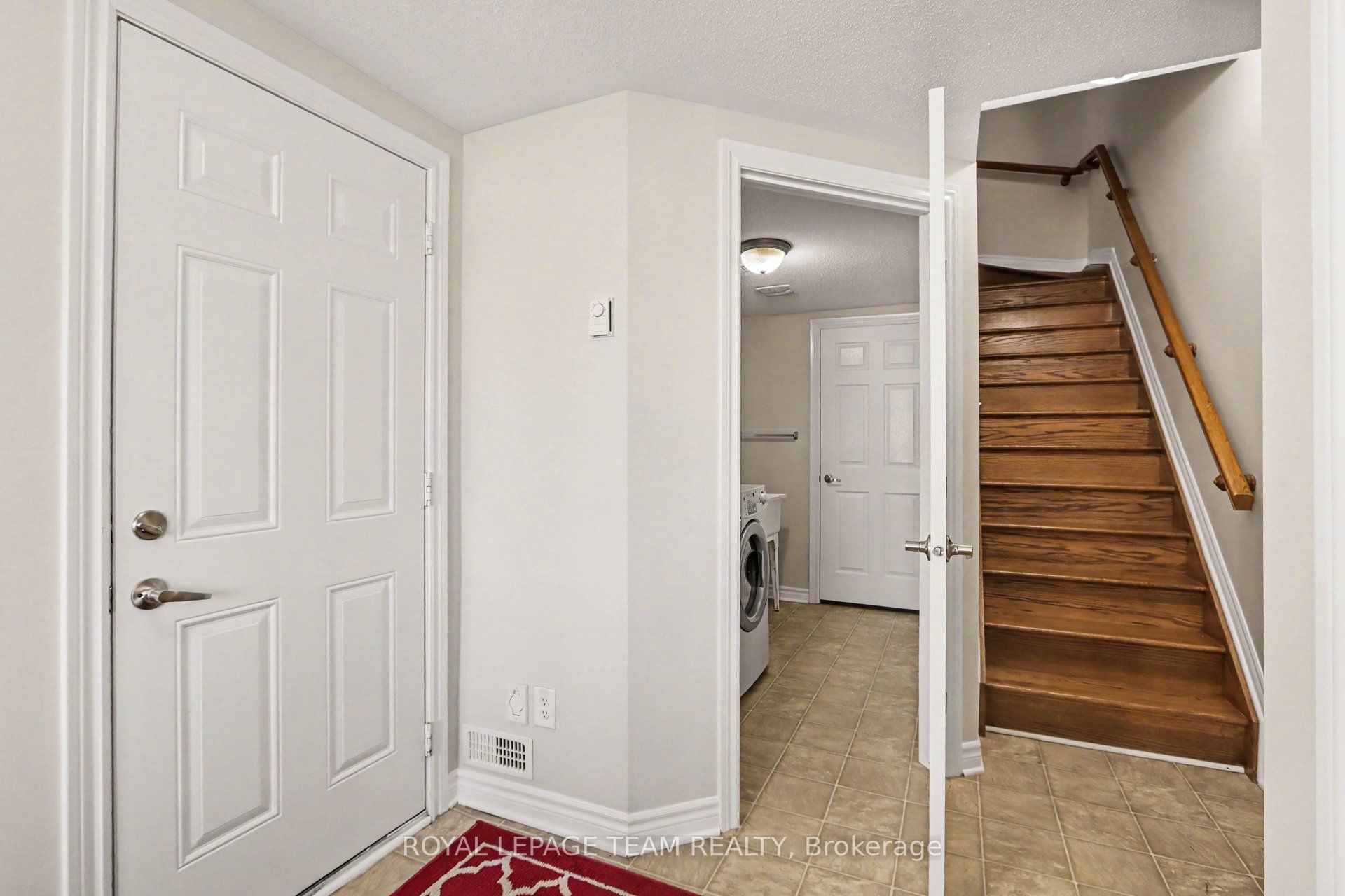 2100 Madrid Avenue, Barrhaven, ON K2J 0K4 photo 5