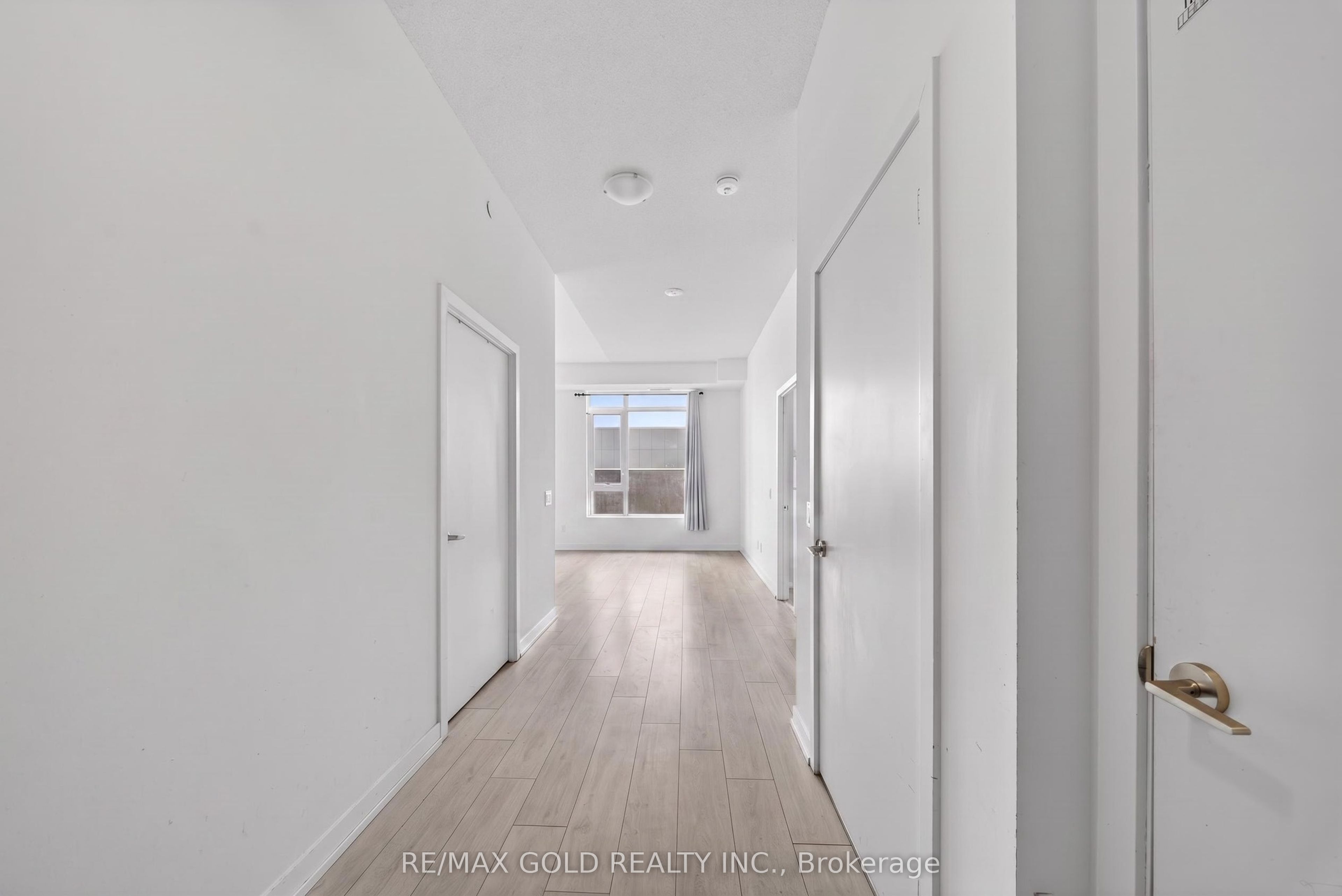 55 Duke Street W 508, Kitchener, ON N2H 0C9 photo 3