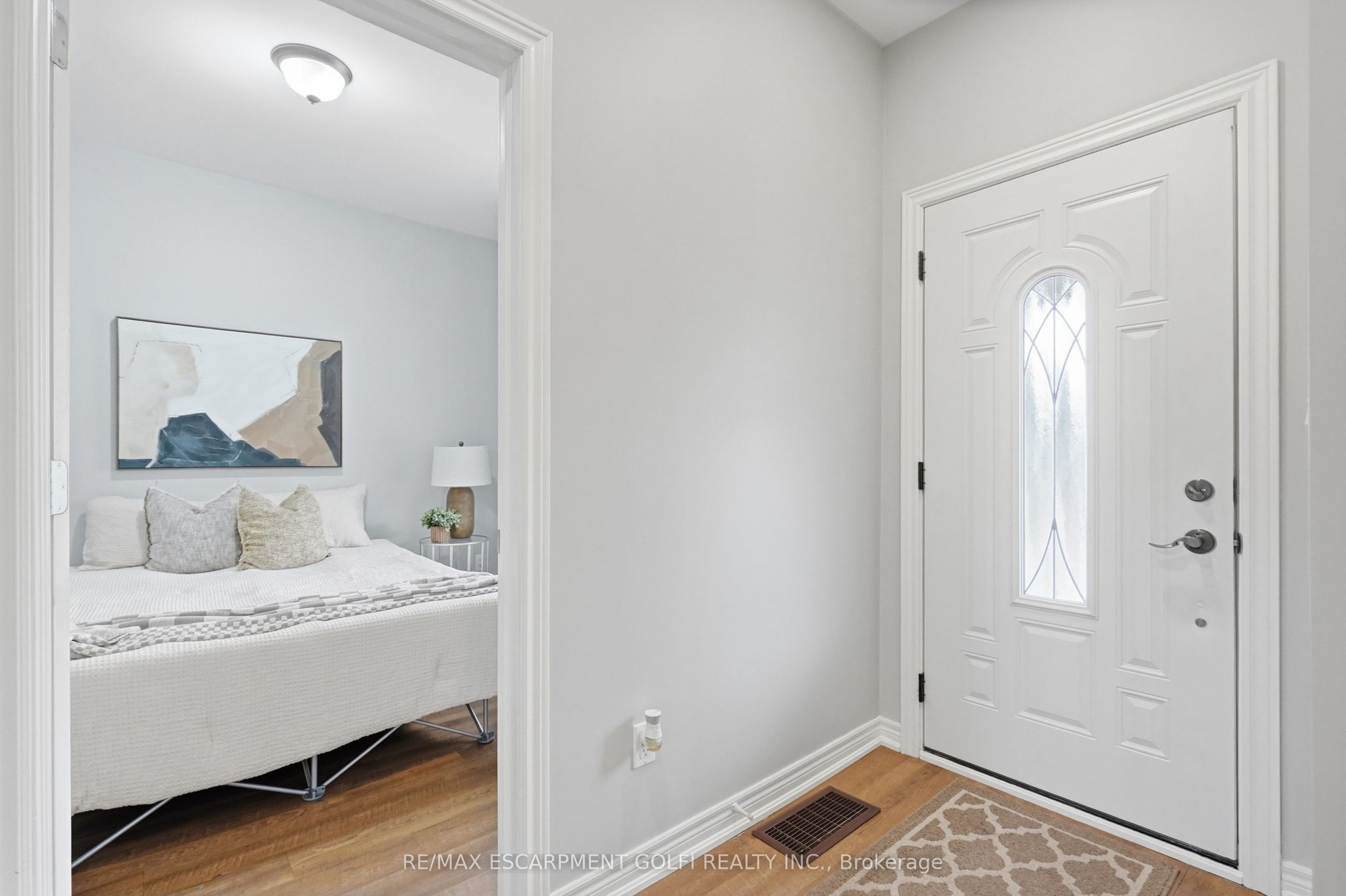 241 Rosslyn Avenue N, Hamilton, ON L8L 7P9 photo 4