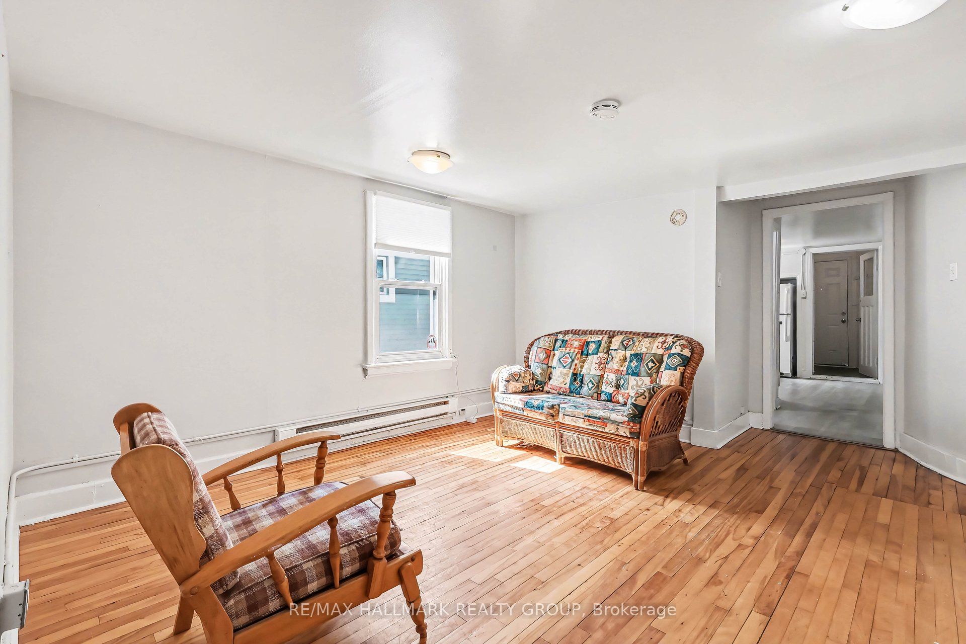 64 COBOURG Street 2, Lower Town - Sandy Hill, ON K1N 8G8 photo 5