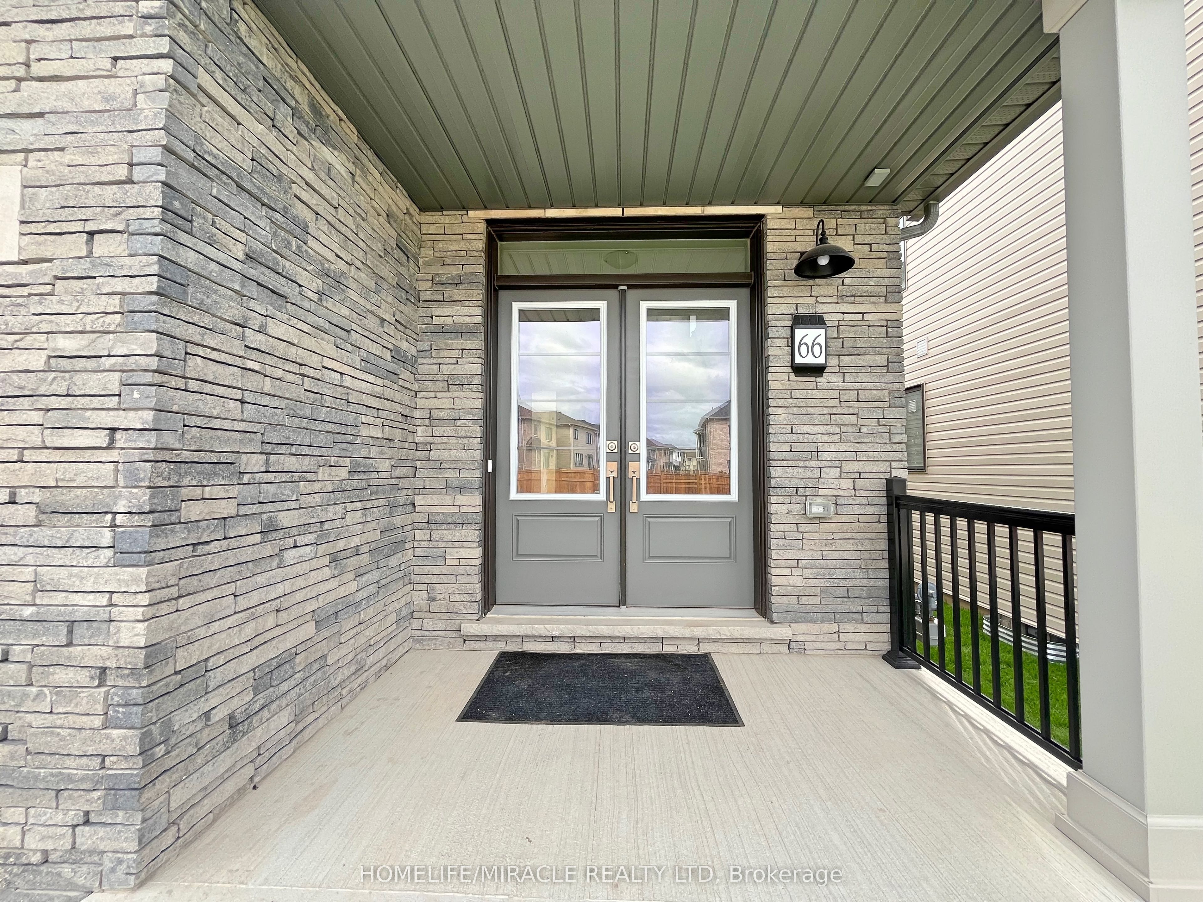 66 Aviron Crescent, Welland, ON L3B 0M3 photo 3