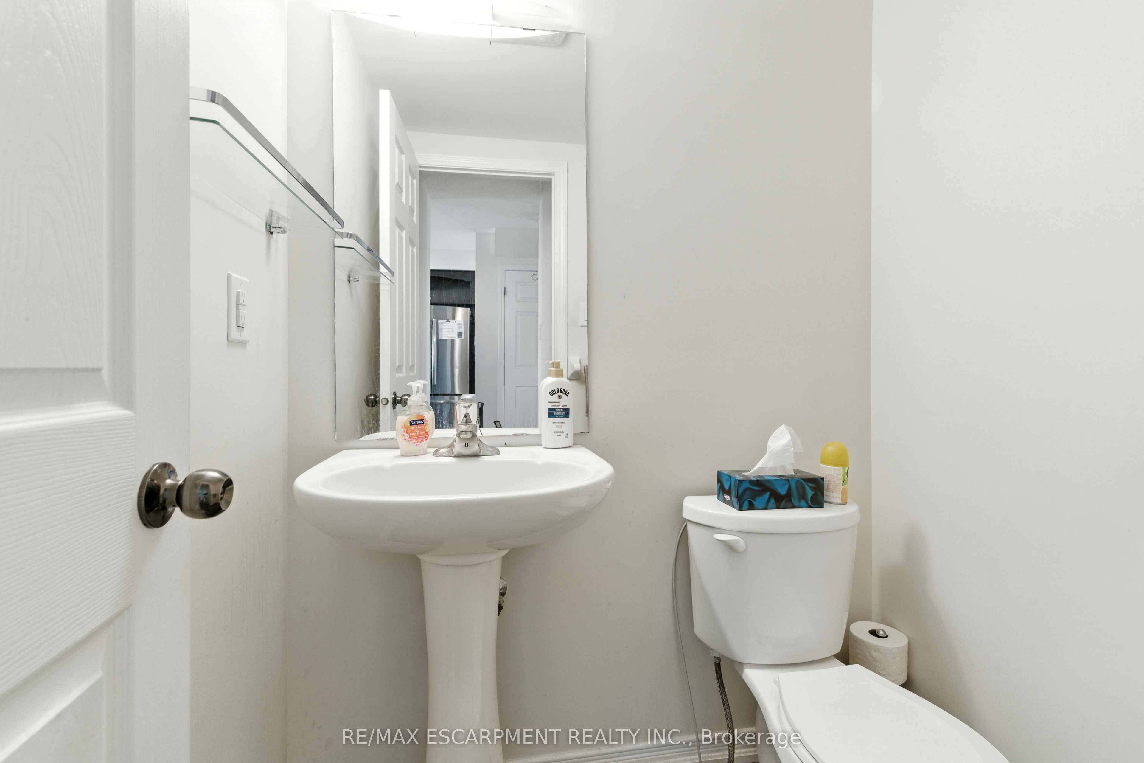 245 Powell Road, Brantford, ON N3T 0J3 photo 3