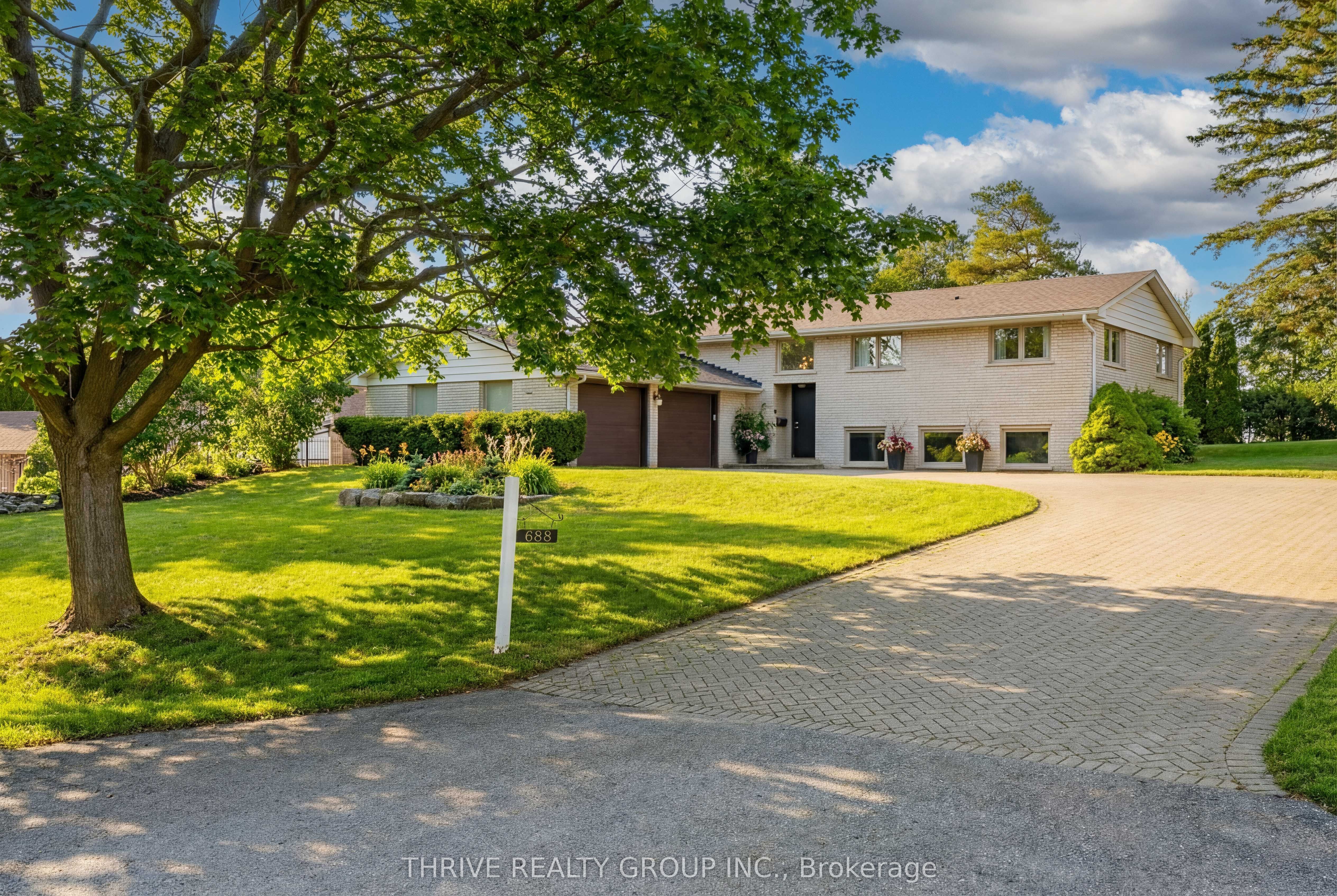 688 Westmount Hill Drive, London South, ON N6K 1B2 photo 2