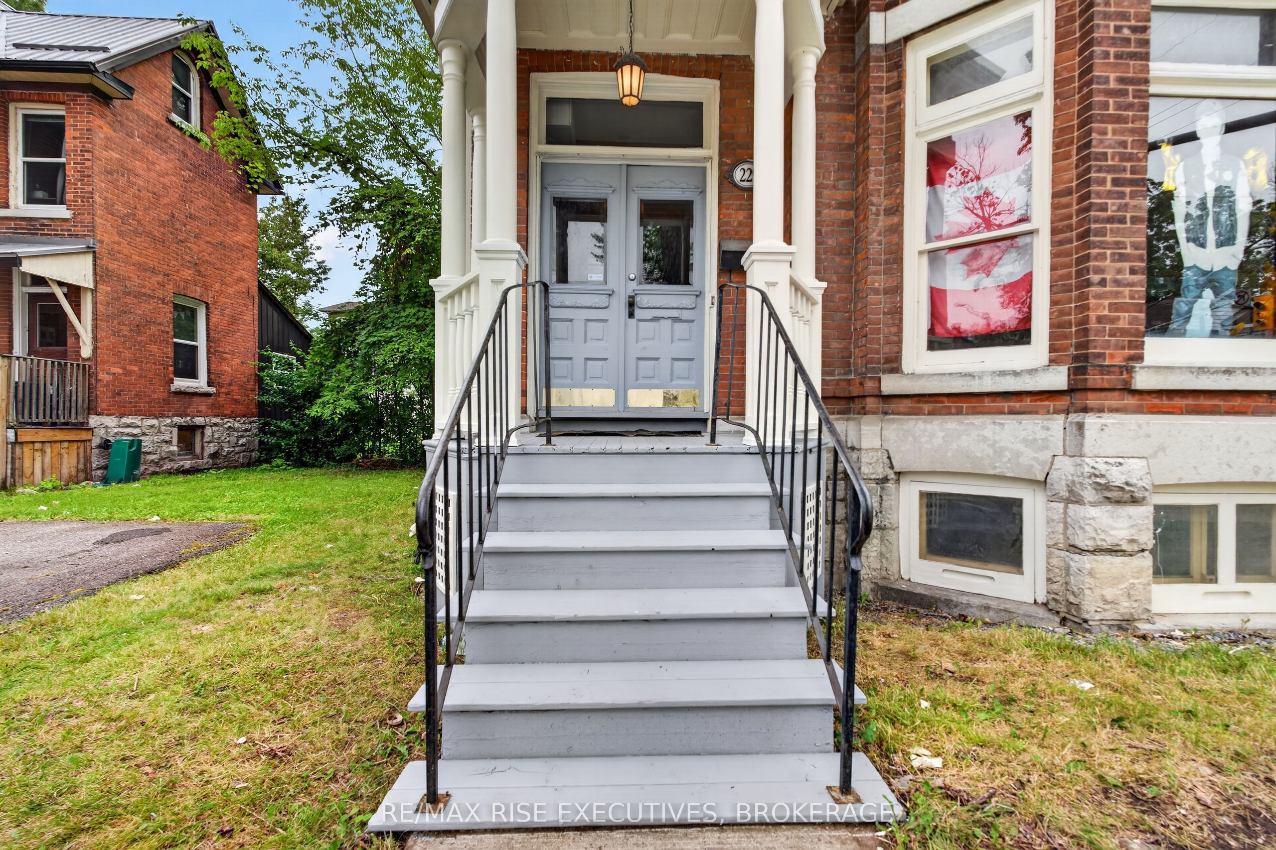 229 Alfred Street, Kingston, ON K7L 3S1 photo 3