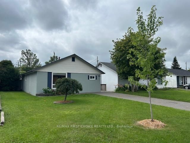 208 Gordon Street, Thunder Bay, ON P7E 4T3 photo 2