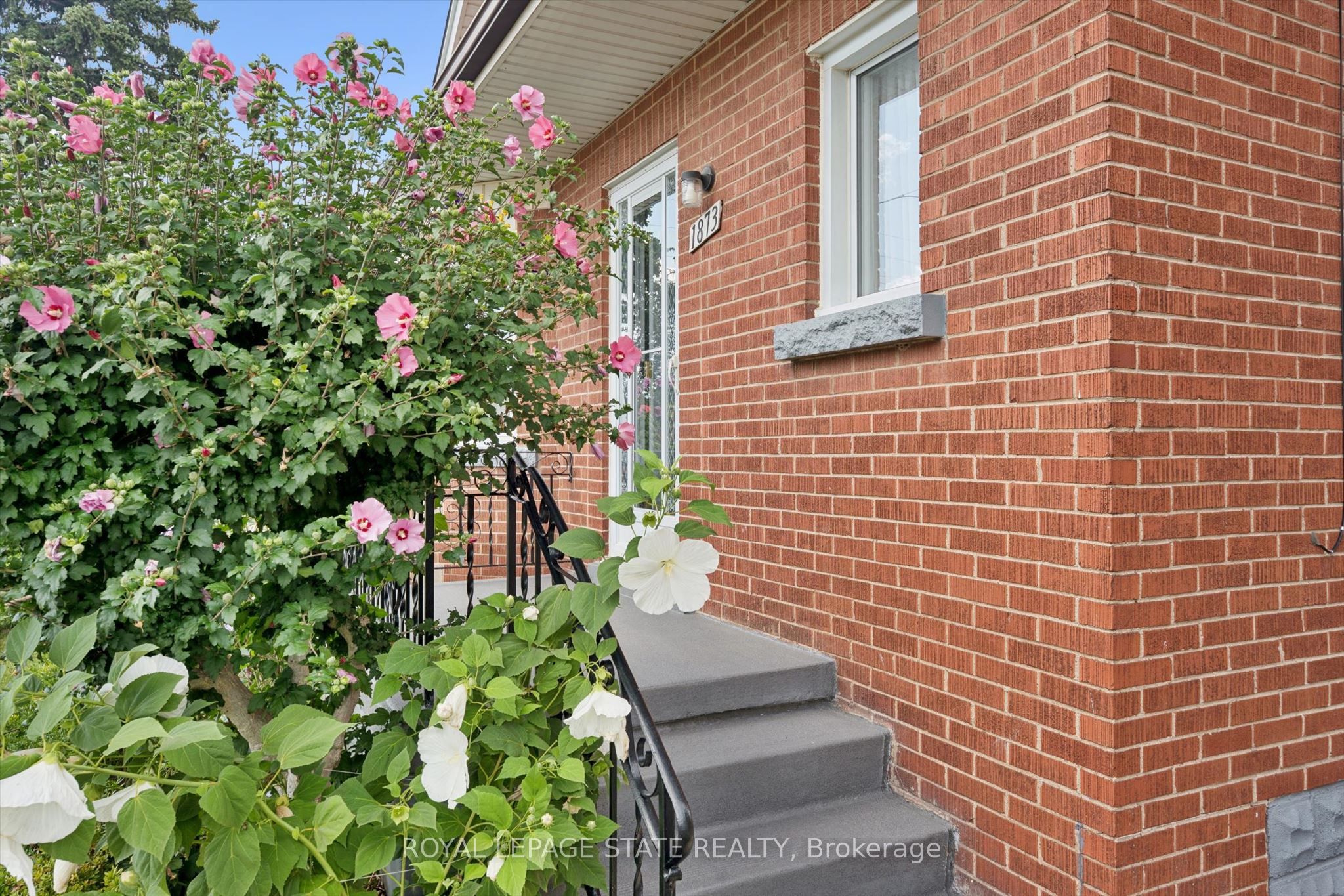 1873 Main Street E, Hamilton, ON L8H 1G3 photo 4