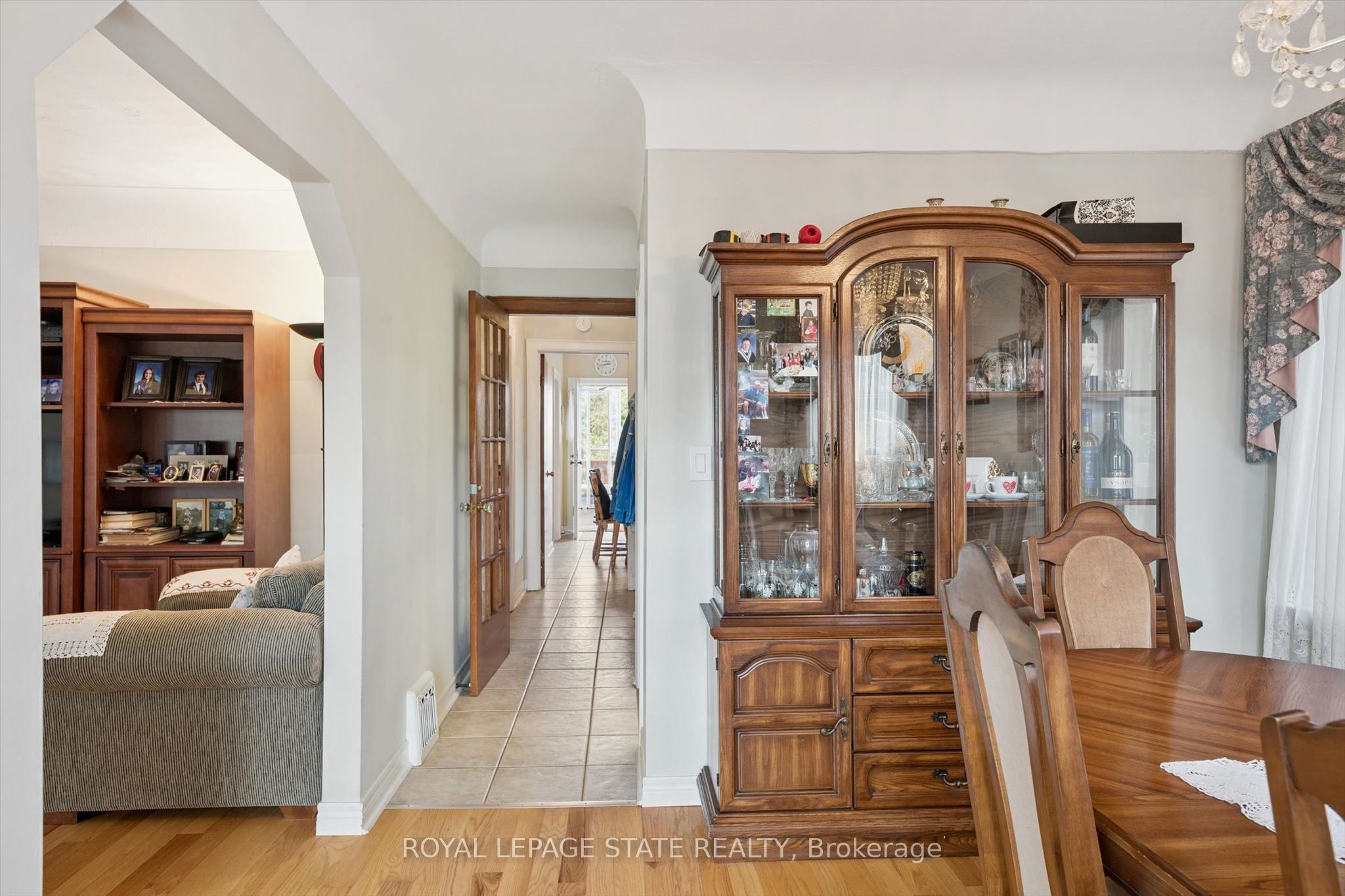 1873 Main Street E, Hamilton, ON L8H 1G3 photo 5