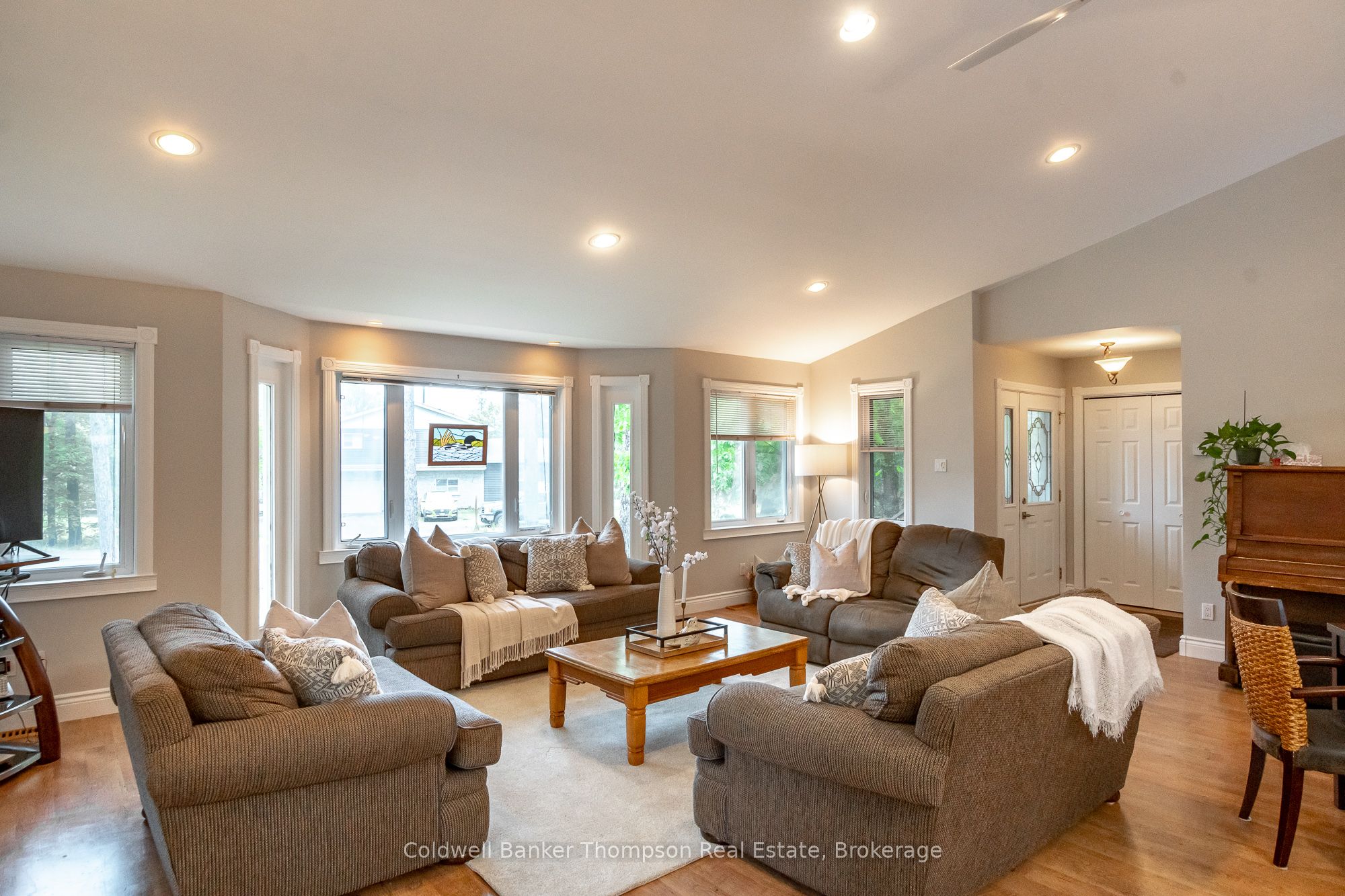 4237 Ravenscliffe Road, Huntsville, ON P1H 2J2