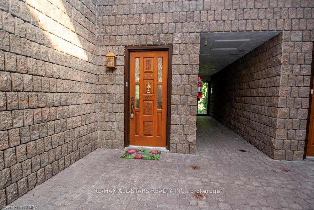 200 East Street S 501, Kawartha Lakes, ON K0M 1A0 photo 4