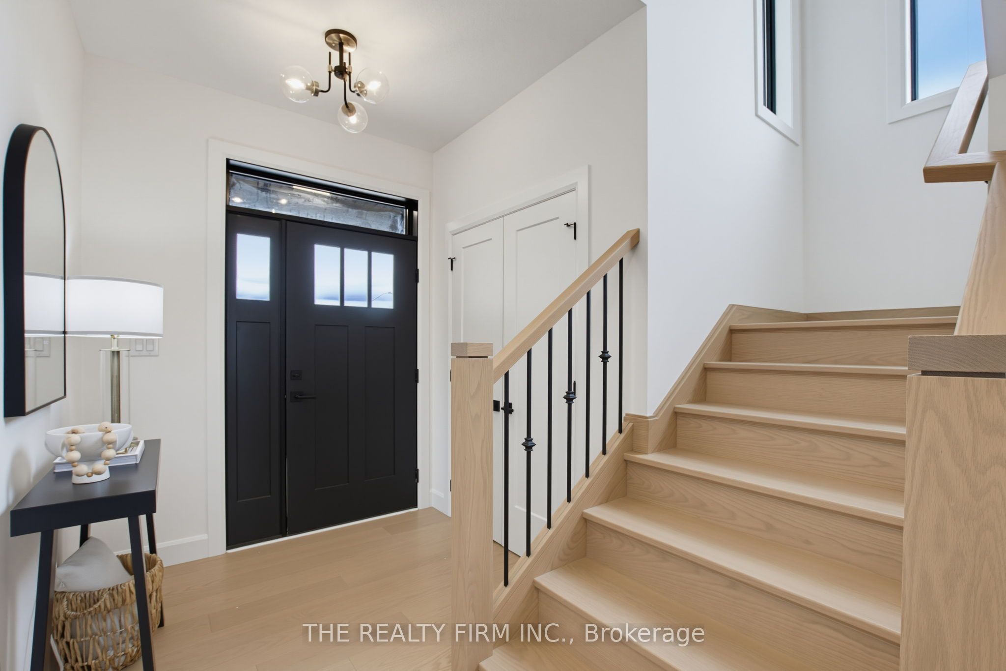 291 Elizabeth Street, Southwest Middlesex, ON N0L 1M0 photo 3