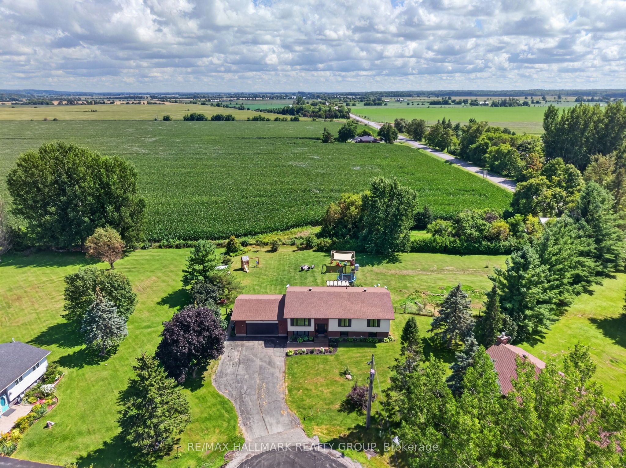 117 Canyon Drive, Carp - Dunrobin - Huntley - Fitzroy and Area, ON K0A 2H0 photo 2