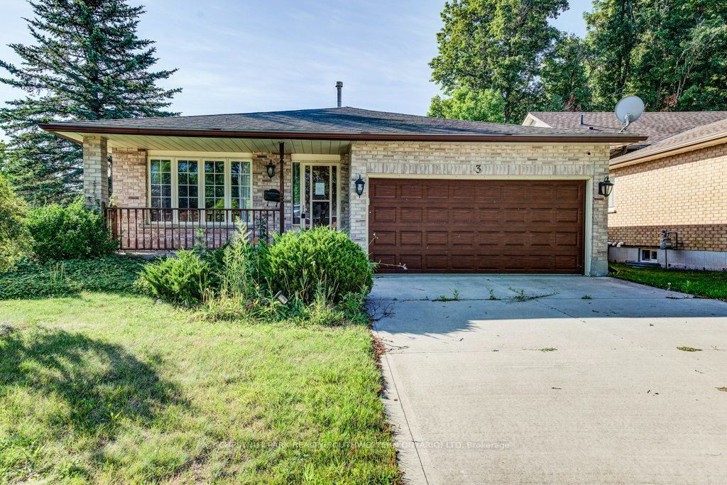 3 Cora Drive, Kitchener, ON N2N 3C6