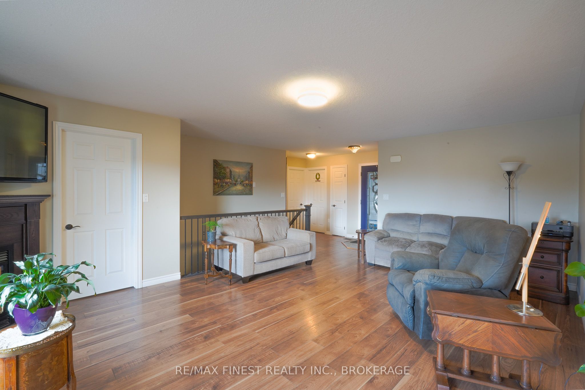 23 Creighton Drive, Loyalist, ON K0H 2H0 photo 2