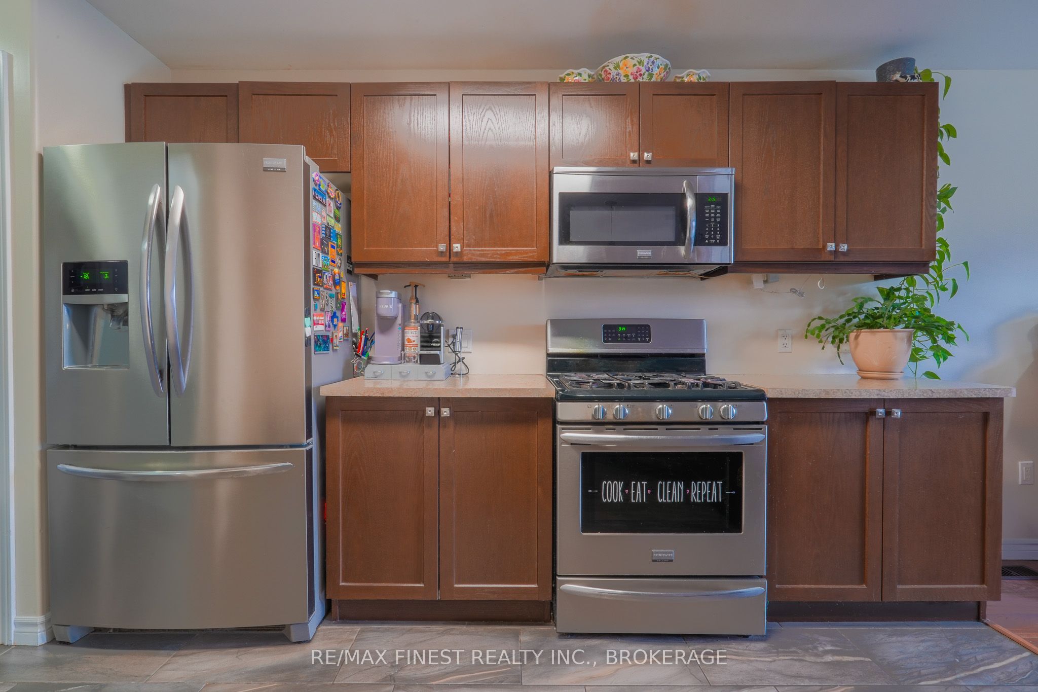 23 Creighton Drive, Loyalist, ON K0H 2H0 photo 3