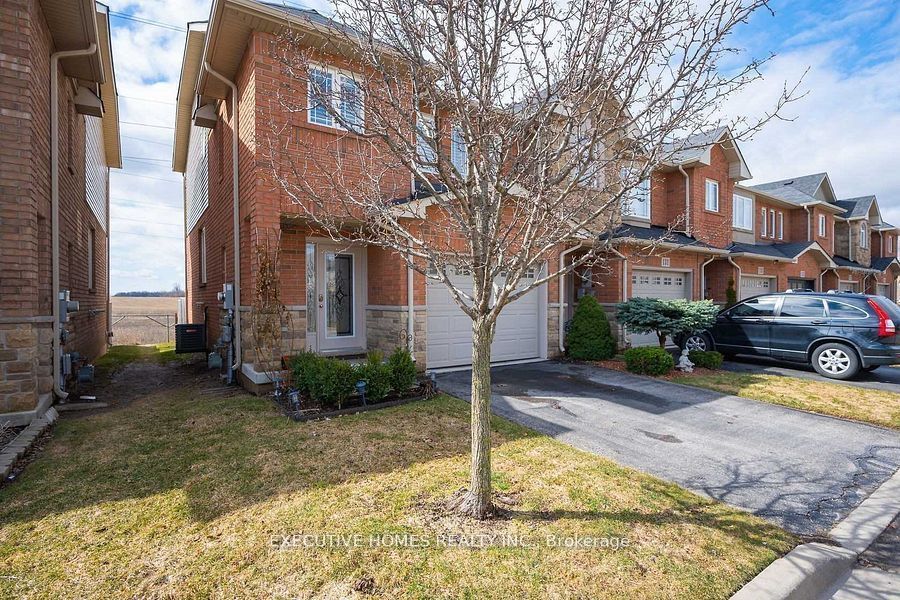 129 Periwinkle Drive, Hamilton, ON L0R 1P0 photo 3