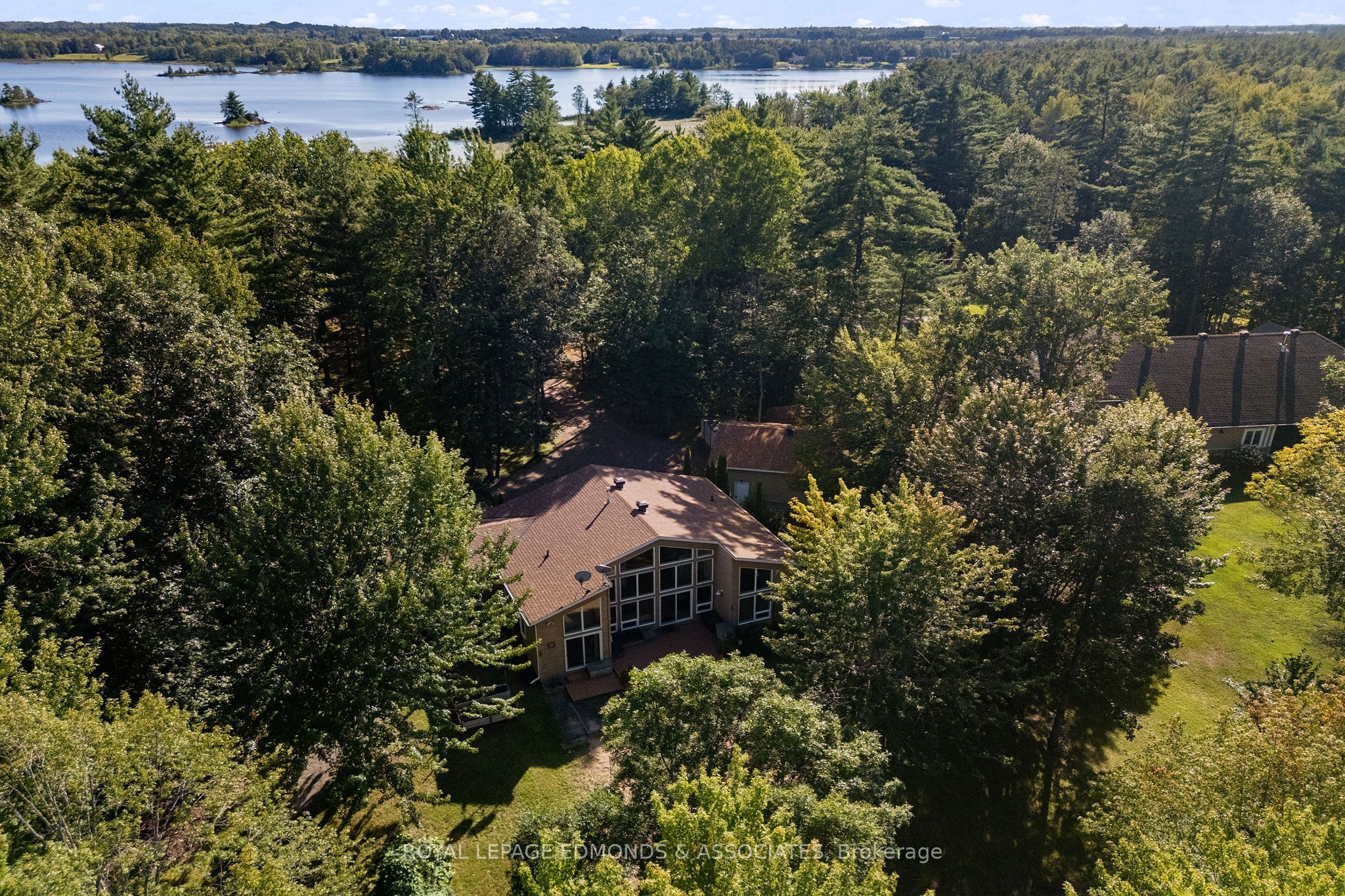 117 Blue Danube Way, Laurentian Valley, ON K8A 6W2 photo 5