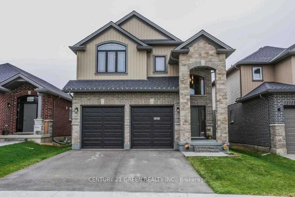 1221 Gough Road Upper Level, London North, ON N5X 0H2