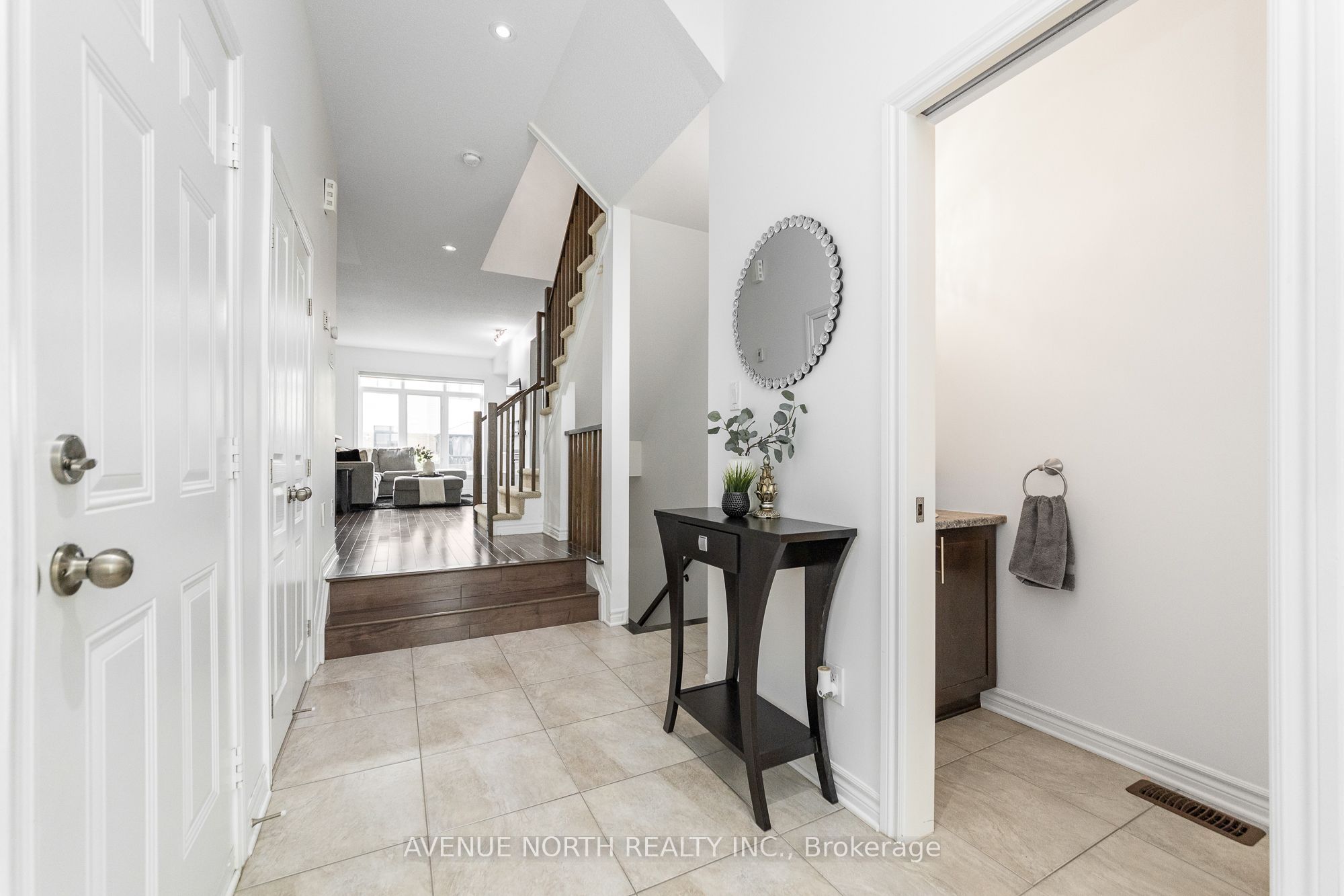 345 Cooks Mill Crescent, Blossom Park - Airport and Area, ON K1V 2N3 photo 4