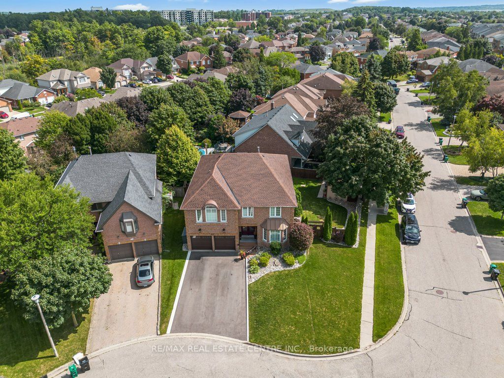 39 Falcon Court, Cambridge, ON N1T 1P2 photo 4
